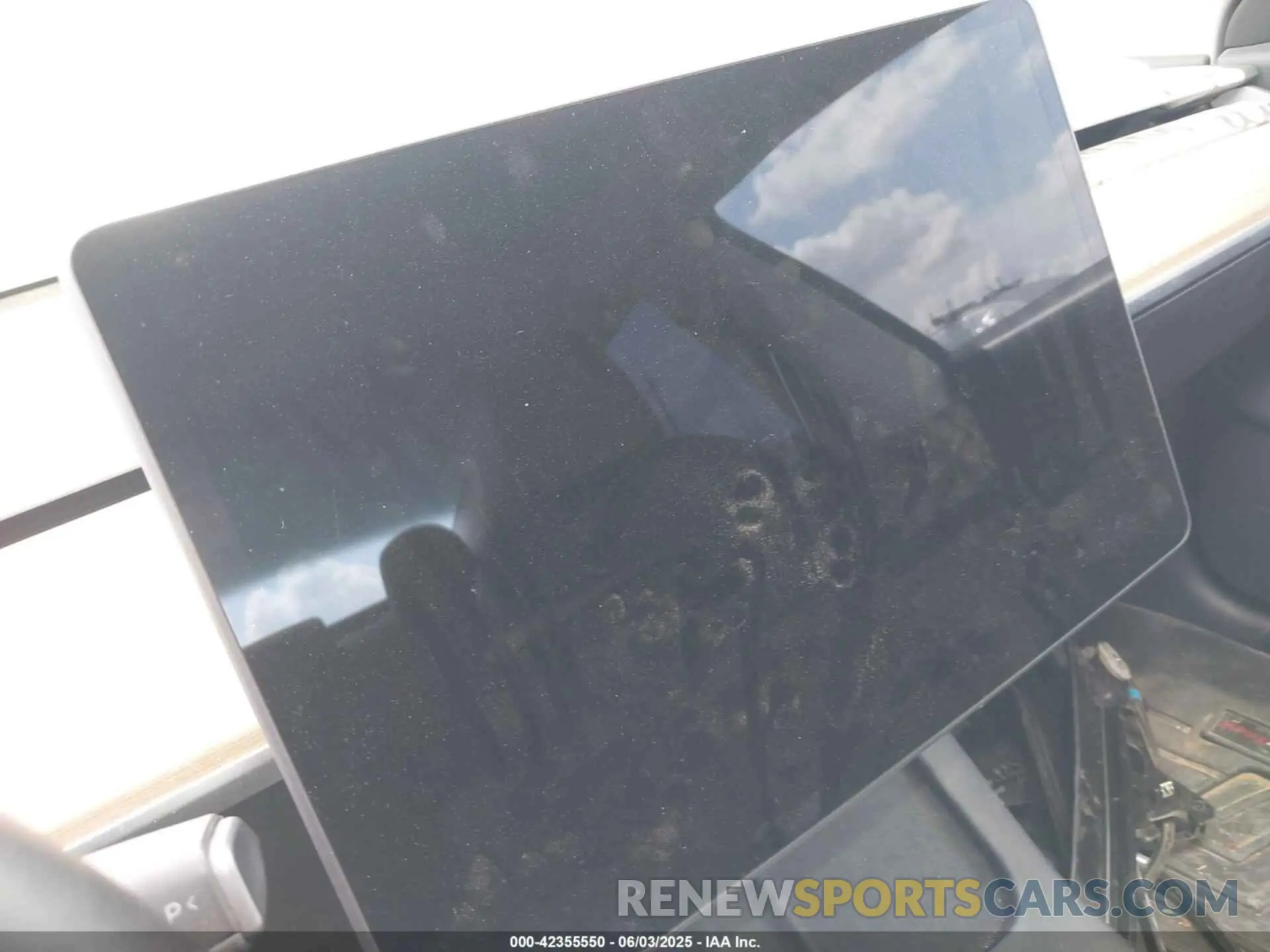 17 Photograph of a damaged car 5YJ3E1EB4MF850459 TESLA MODEL 3 2021