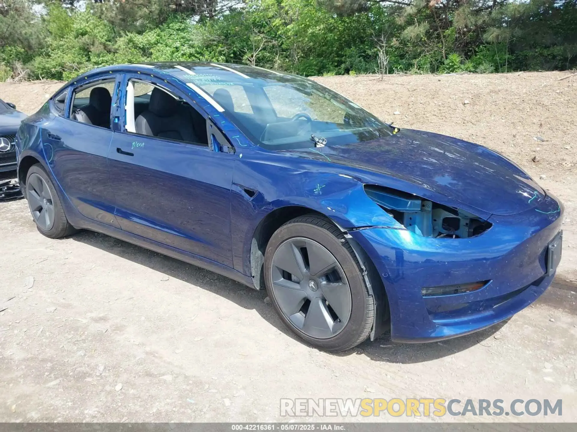 1 Photograph of a damaged car 5YJ3E1EB4MF858187 TESLA MODEL 3 2021