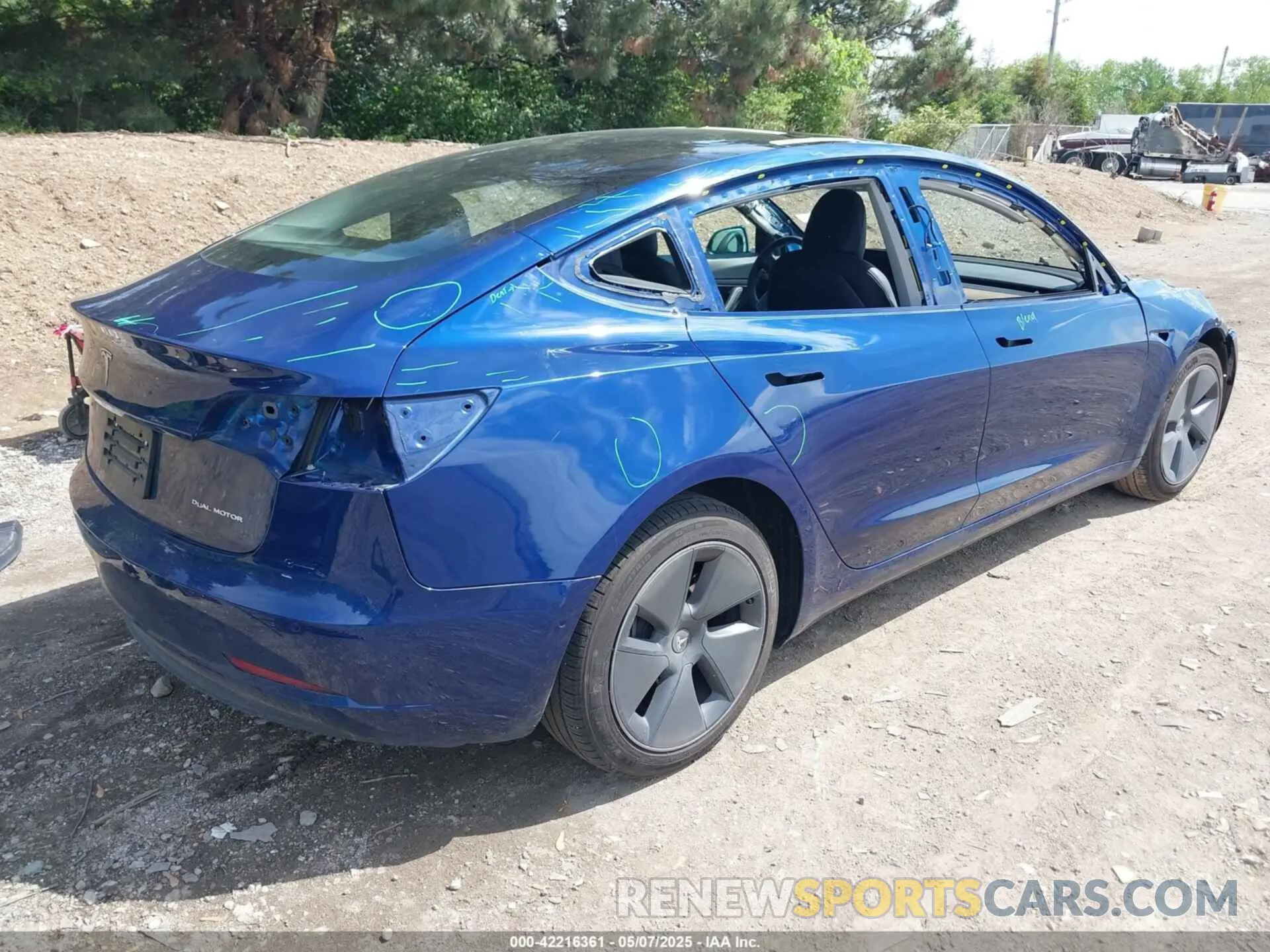4 Photograph of a damaged car 5YJ3E1EB4MF858187 TESLA MODEL 3 2021