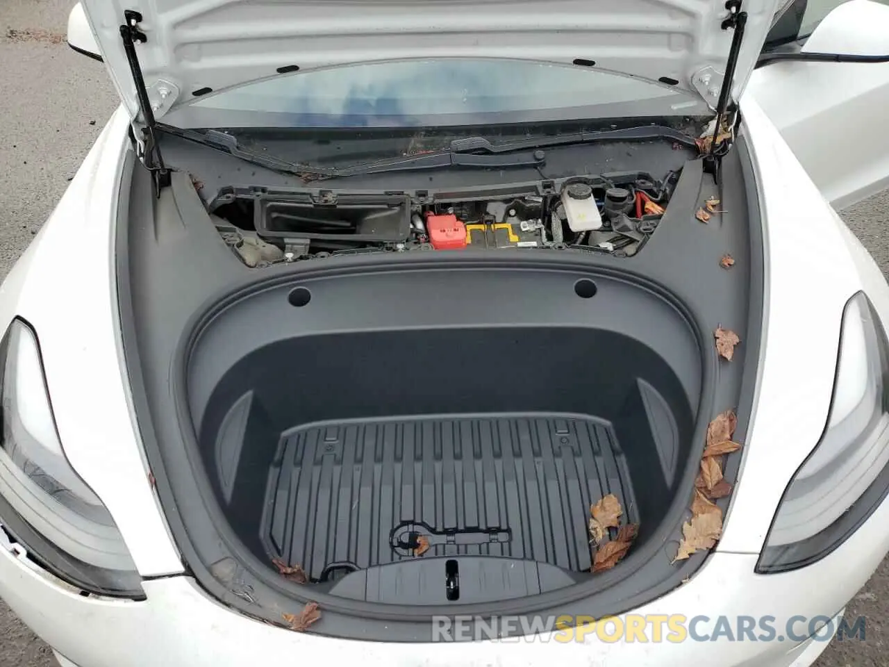 11 Photograph of a damaged car 5YJ3E1EB4MF872882 TESLA MODEL 3 2021
