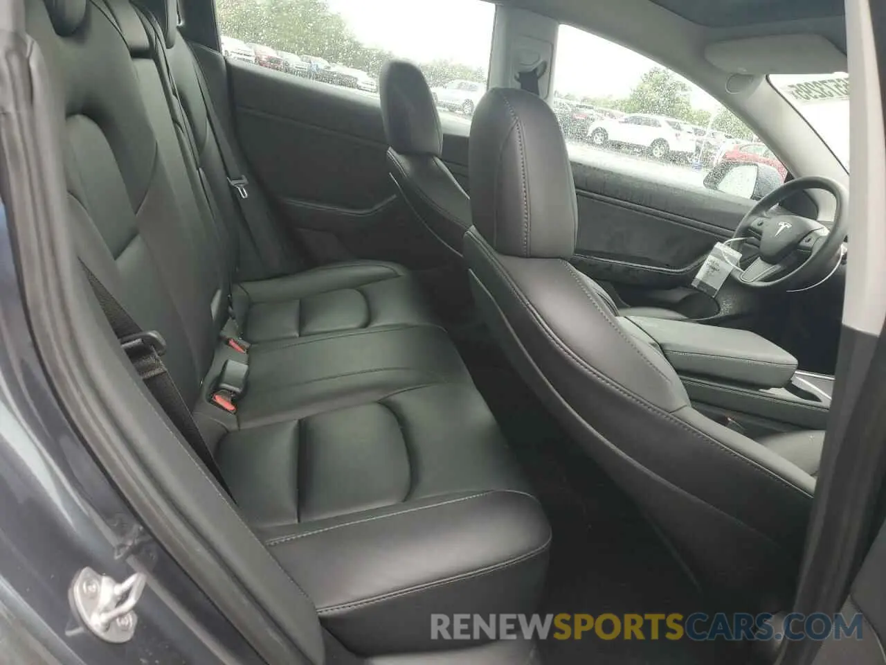 10 Photograph of a damaged car 5YJ3E1EB4MF902690 TESLA MODEL 3 2021