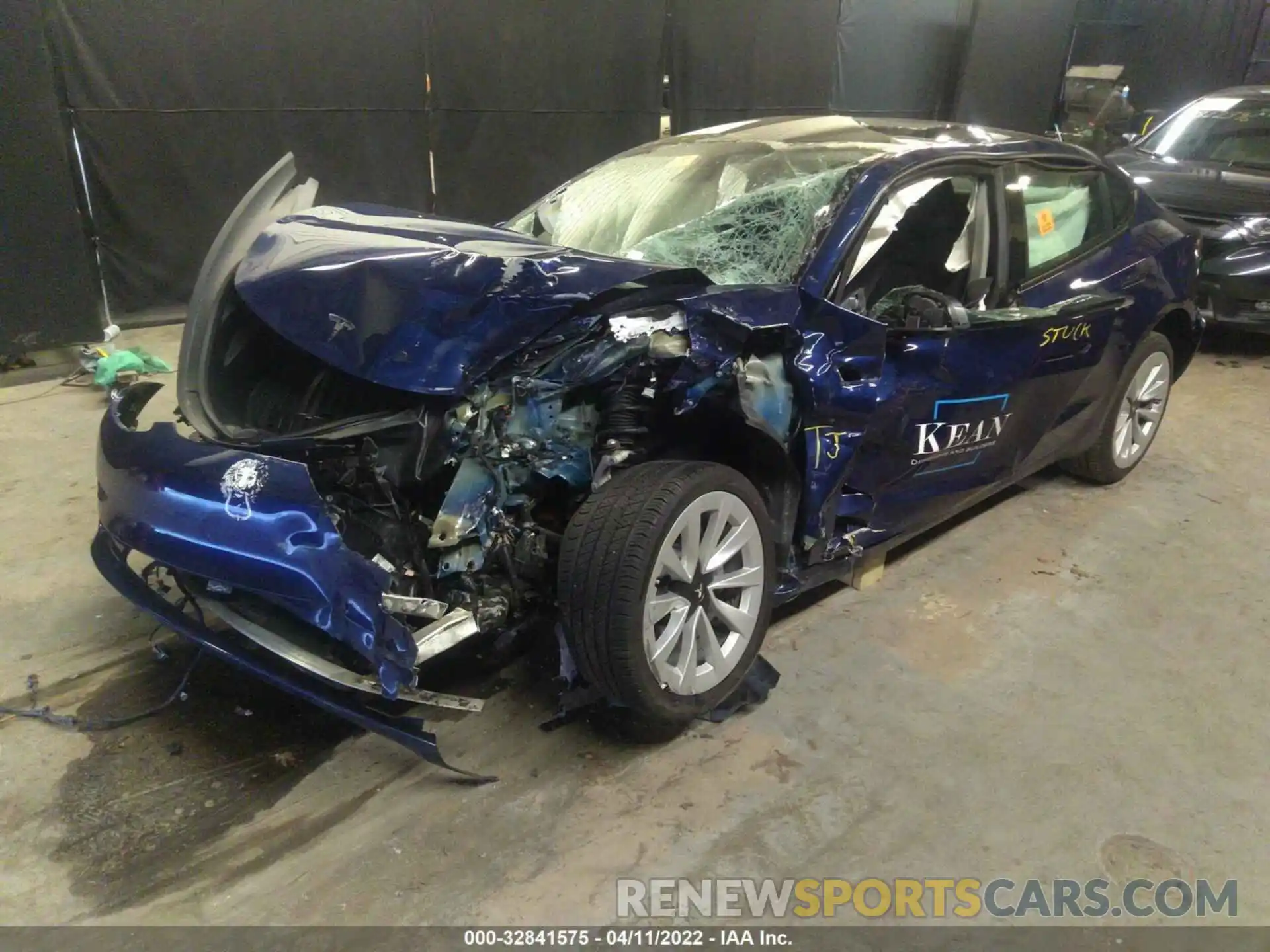 2 Photograph of a damaged car 5YJ3E1EB4MF903046 TESLA MODEL 3 2021