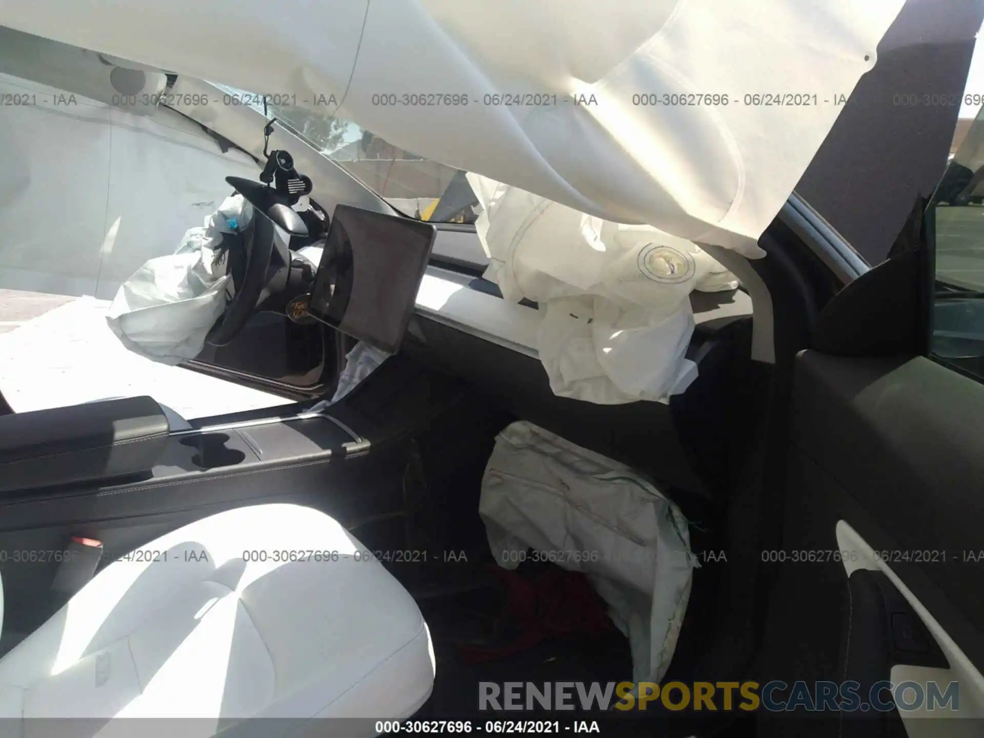 5 Photograph of a damaged car 5YJ3E1EB4MF935995 TESLA MODEL 3 2021