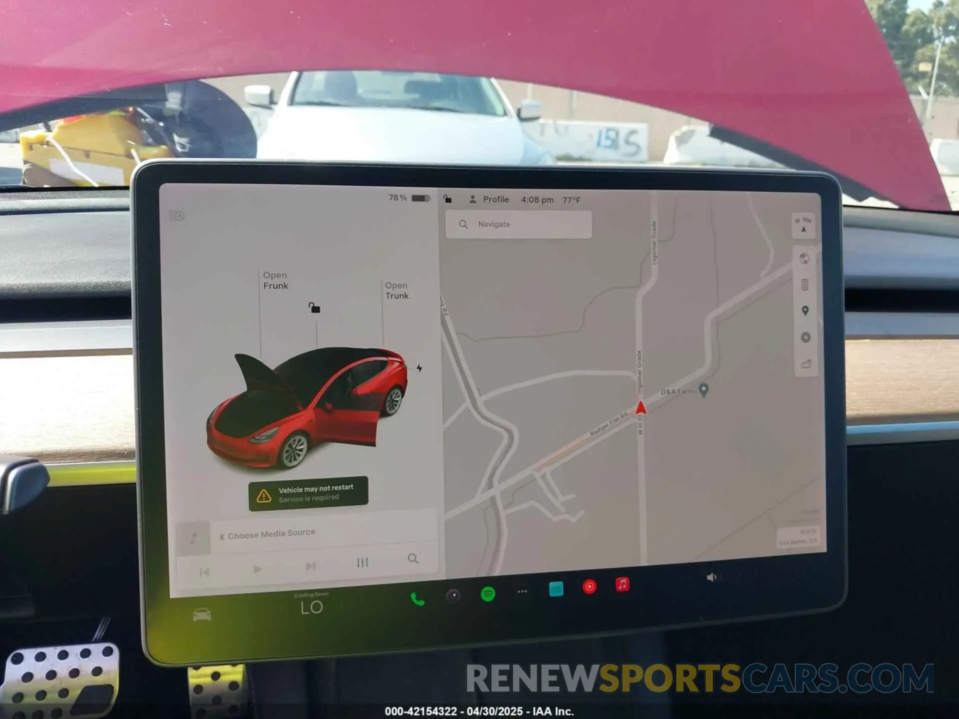 18 Photograph of a damaged car 5YJ3E1EB4MF936743 TESLA MODEL 3 2021