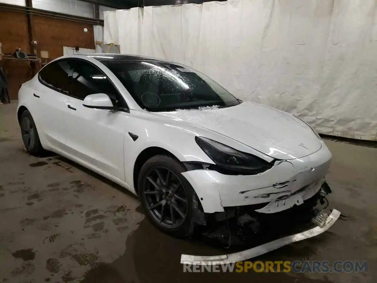 1 Photograph of a damaged car 5YJ3E1EB4MF948049 TESLA MODEL 3 2021