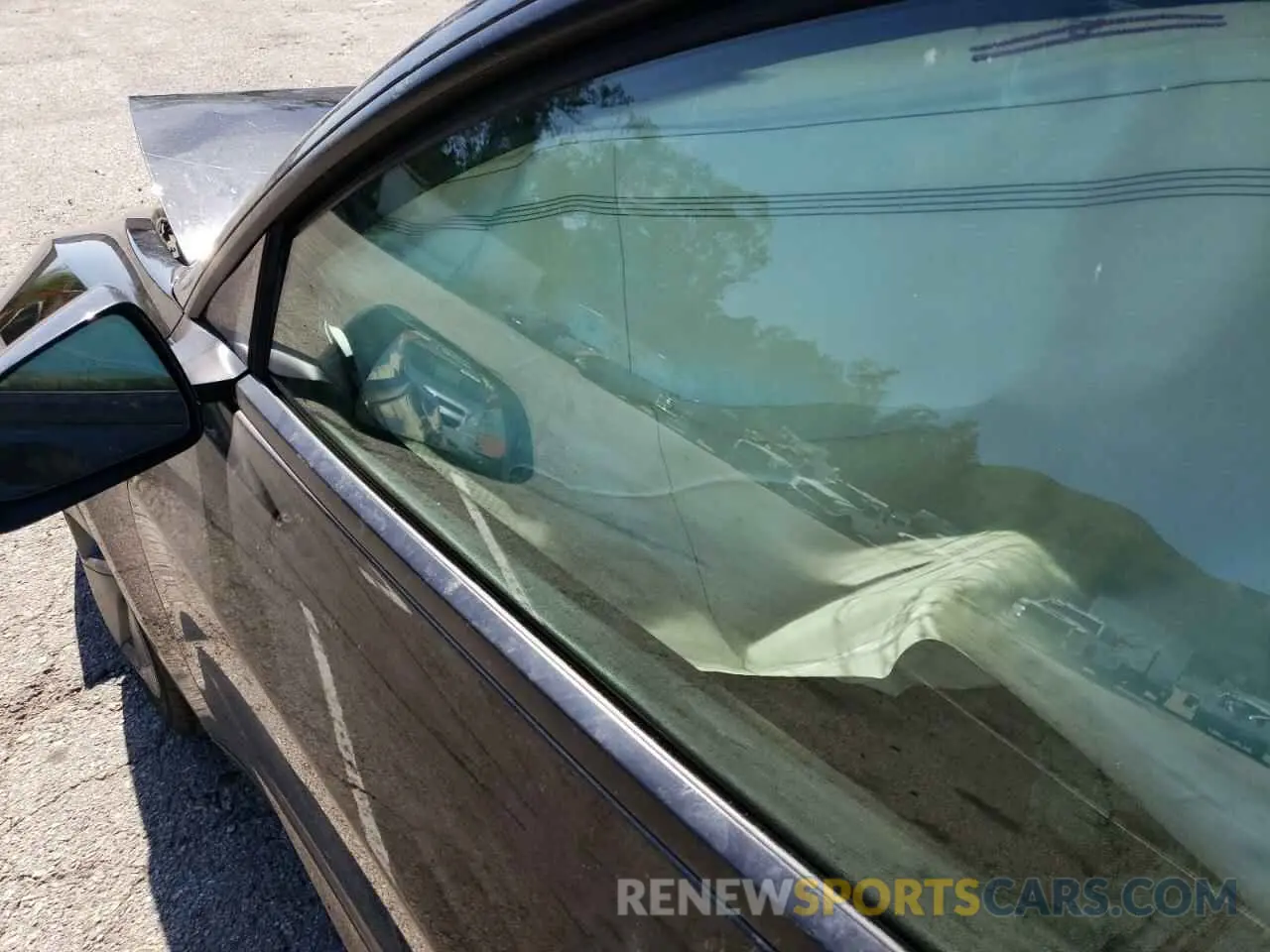 9 Photograph of a damaged car 5YJ3E1EB4MF995713 TESLA MODEL 3 2021