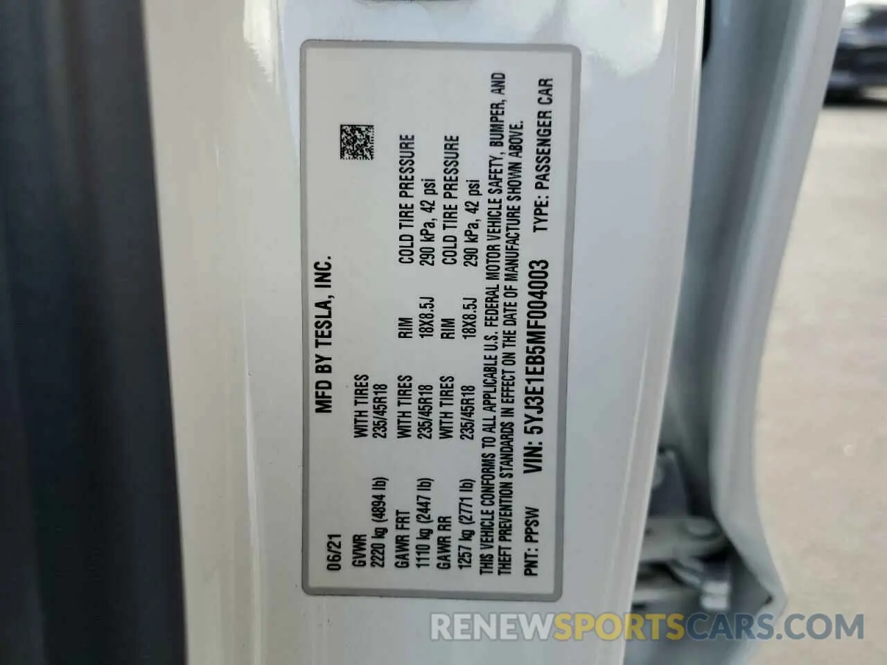 12 Photograph of a damaged car 5YJ3E1EB5MF004003 TESLA MODEL 3 2021