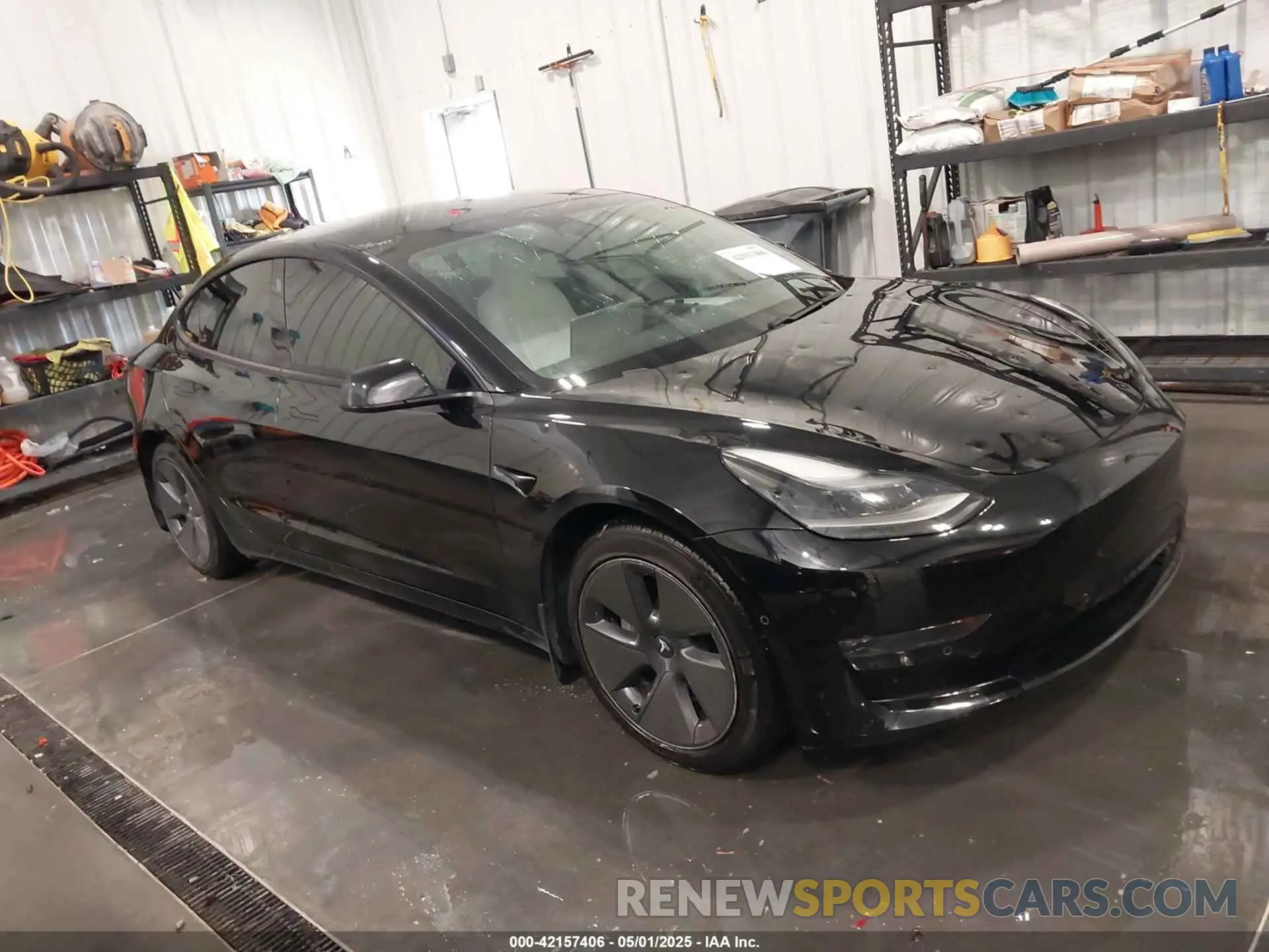 1 Photograph of a damaged car 5YJ3E1EB5MF019973 TESLA MODEL 3 2021
