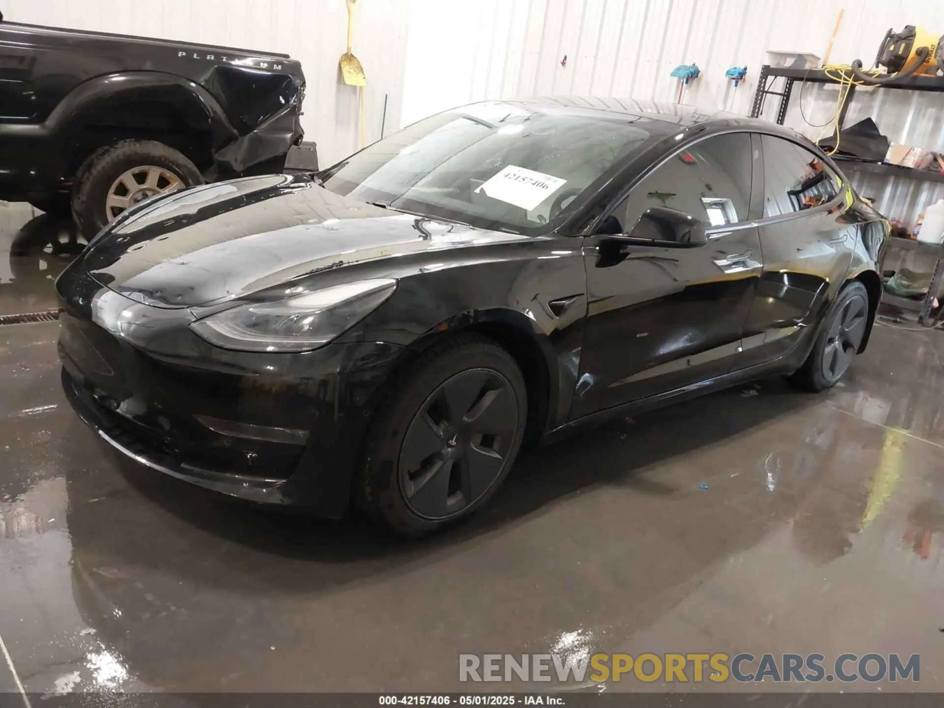 2 Photograph of a damaged car 5YJ3E1EB5MF019973 TESLA MODEL 3 2021