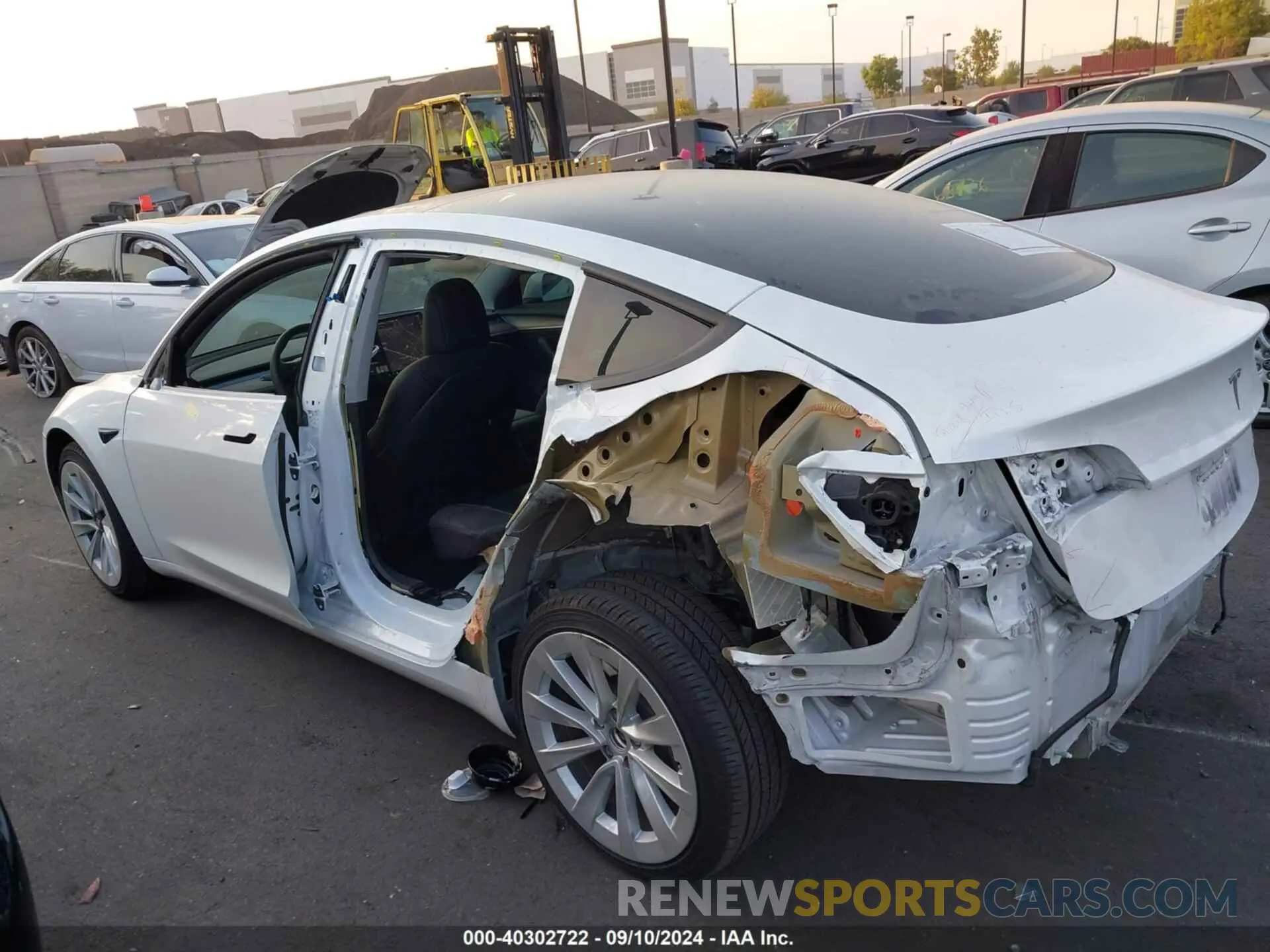 15 Photograph of a damaged car 5YJ3E1EB5MF072222 TESLA MODEL 3 2021