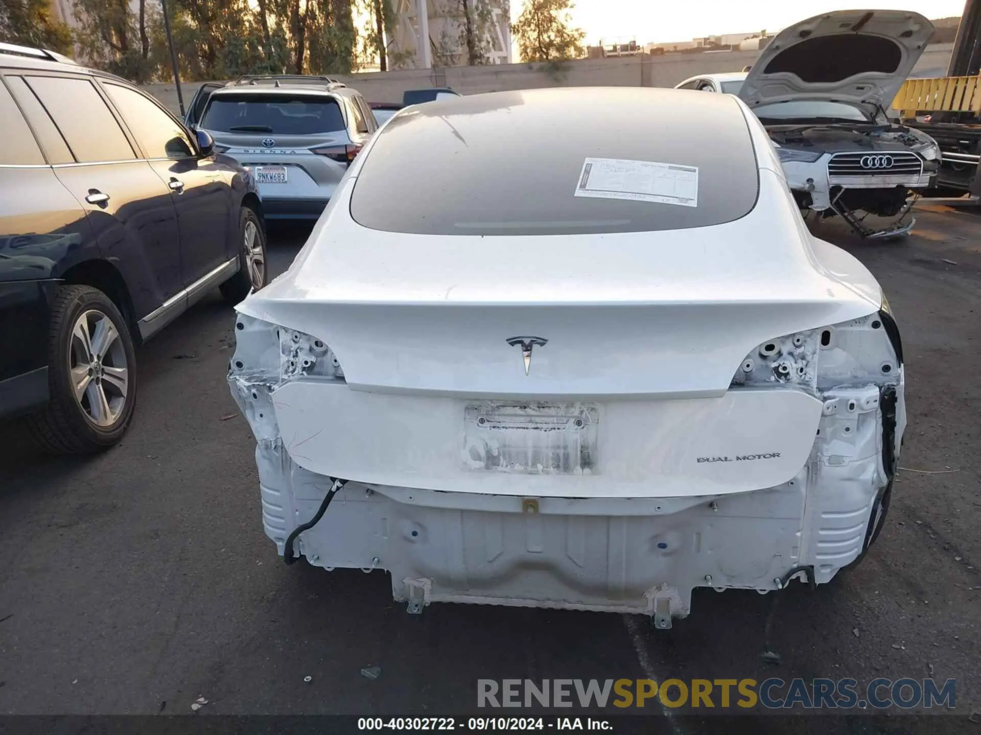 17 Photograph of a damaged car 5YJ3E1EB5MF072222 TESLA MODEL 3 2021
