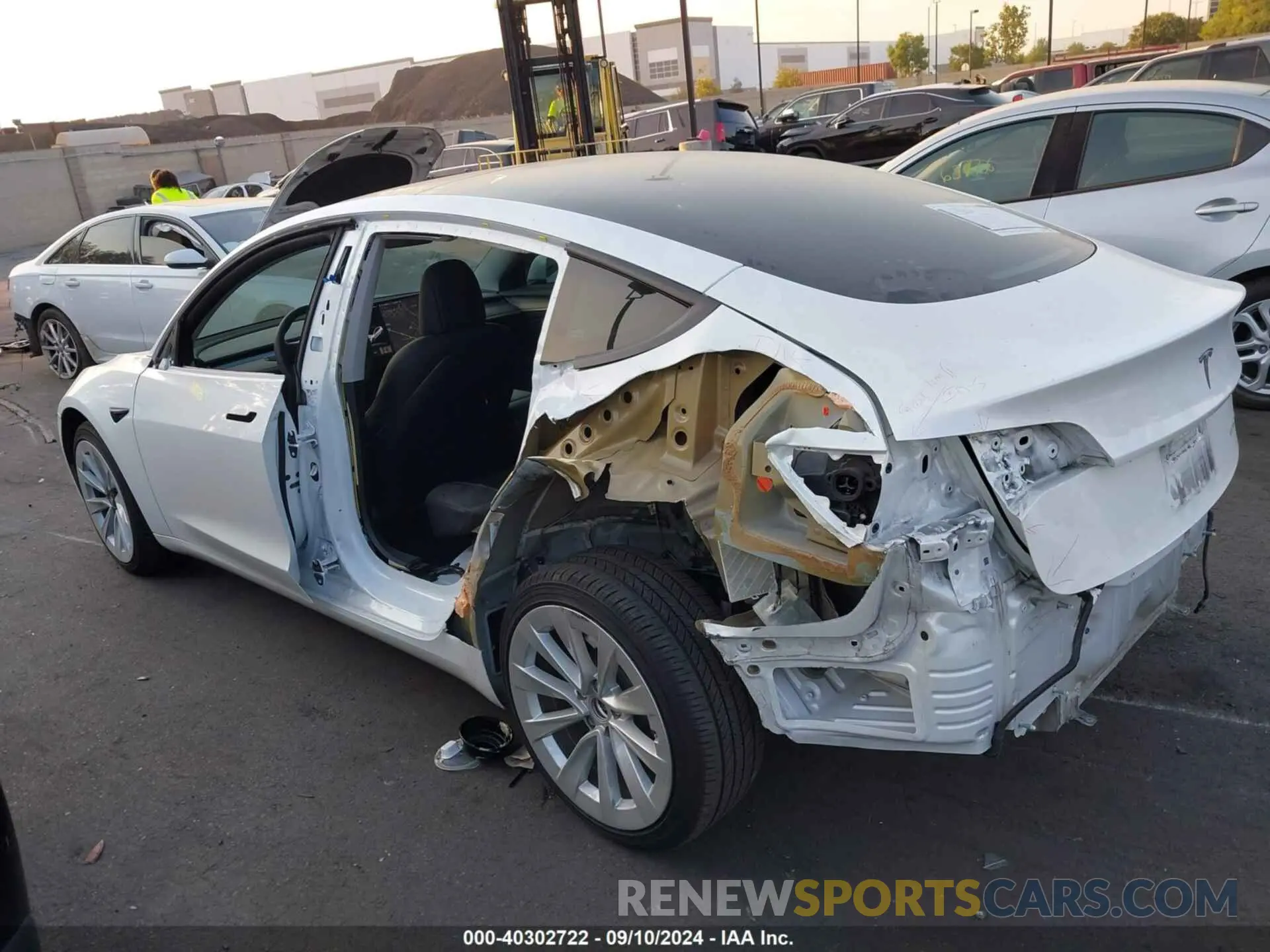 3 Photograph of a damaged car 5YJ3E1EB5MF072222 TESLA MODEL 3 2021