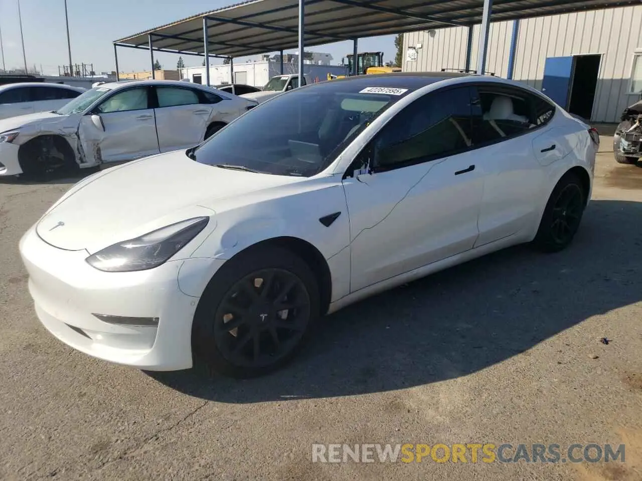 1 Photograph of a damaged car 5YJ3E1EB5MF086962 TESLA MODEL 3 2021