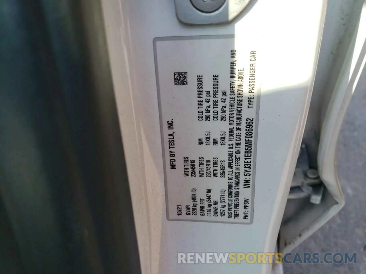 14 Photograph of a damaged car 5YJ3E1EB5MF086962 TESLA MODEL 3 2021