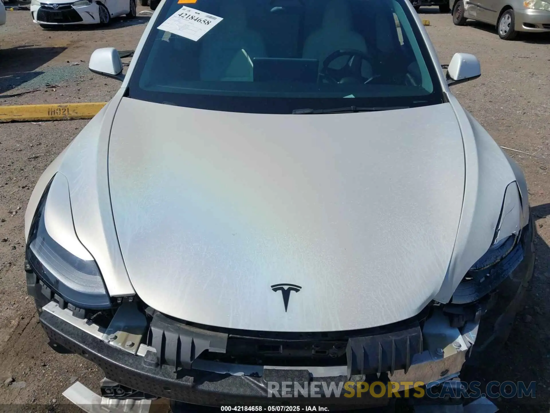 10 Photograph of a damaged car 5YJ3E1EB5MF091434 TESLA MODEL 3 2021