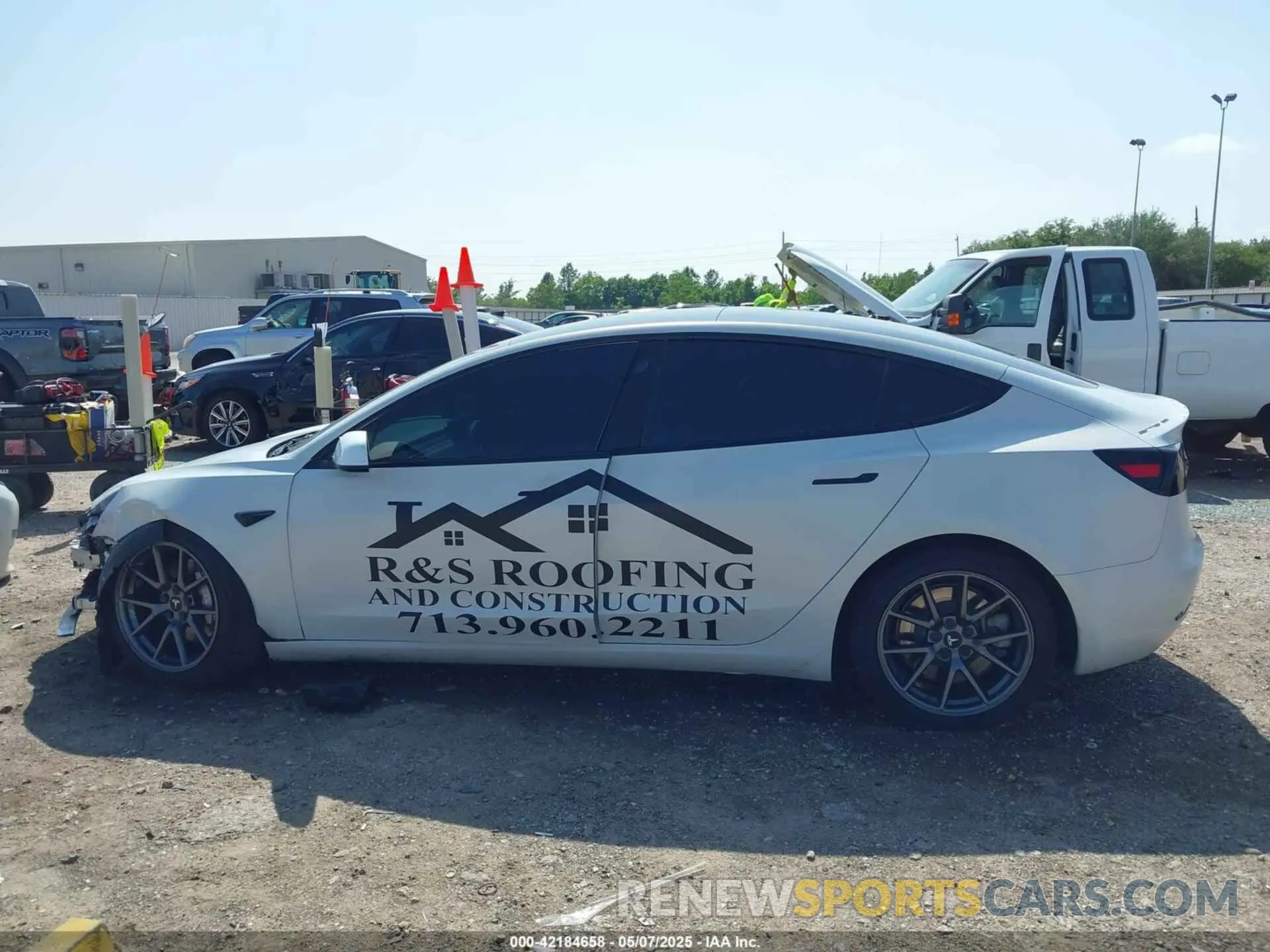 13 Photograph of a damaged car 5YJ3E1EB5MF091434 TESLA MODEL 3 2021