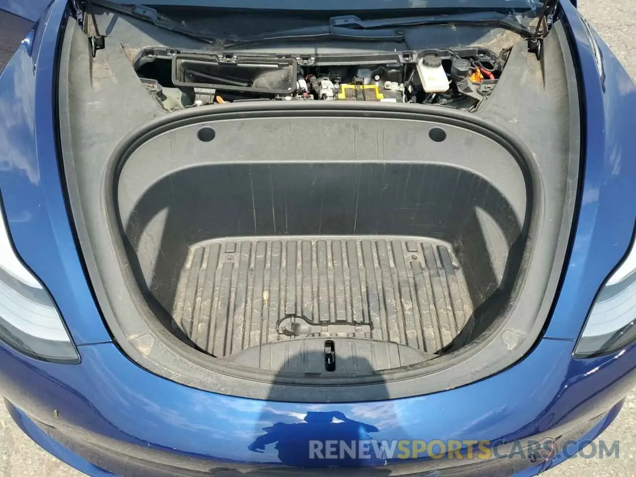 11 Photograph of a damaged car 5YJ3E1EB5MF853256 TESLA MODEL 3 2021