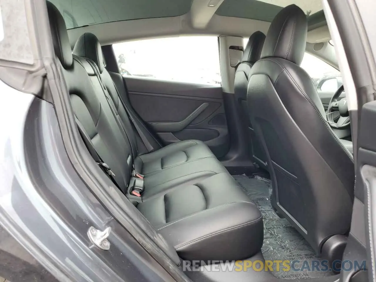 10 Photograph of a damaged car 5YJ3E1EB5MF878366 TESLA MODEL 3 2021