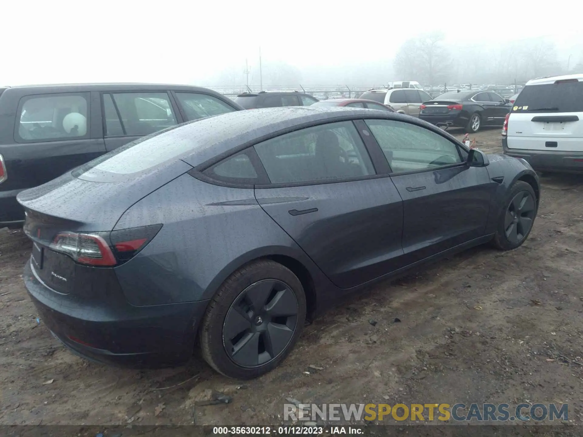 4 Photograph of a damaged car 5YJ3E1EB5MF914976 TESLA MODEL 3 2021