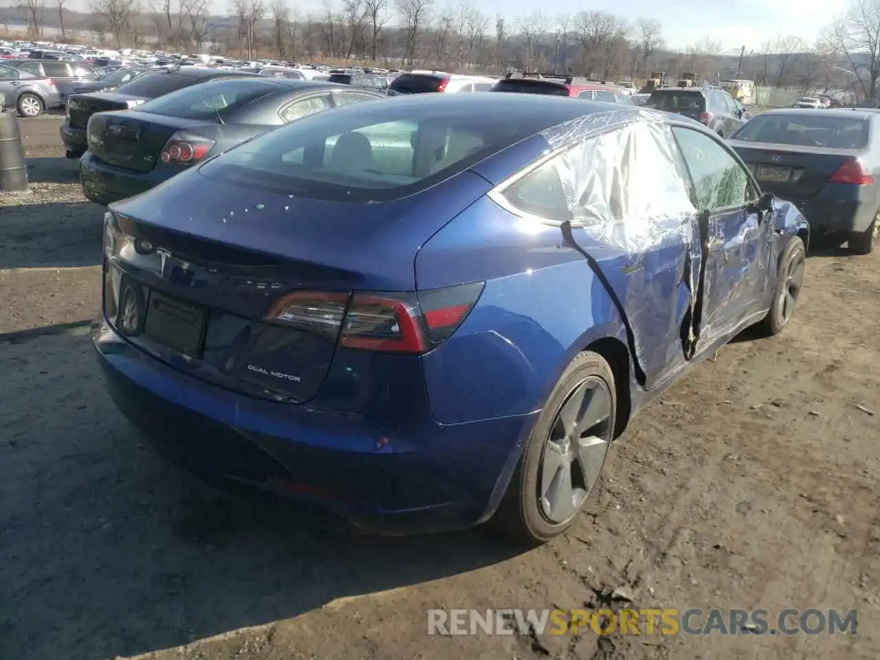 4 Photograph of a damaged car 5YJ3E1EB5MF919269 TESLA MODEL 3 2021