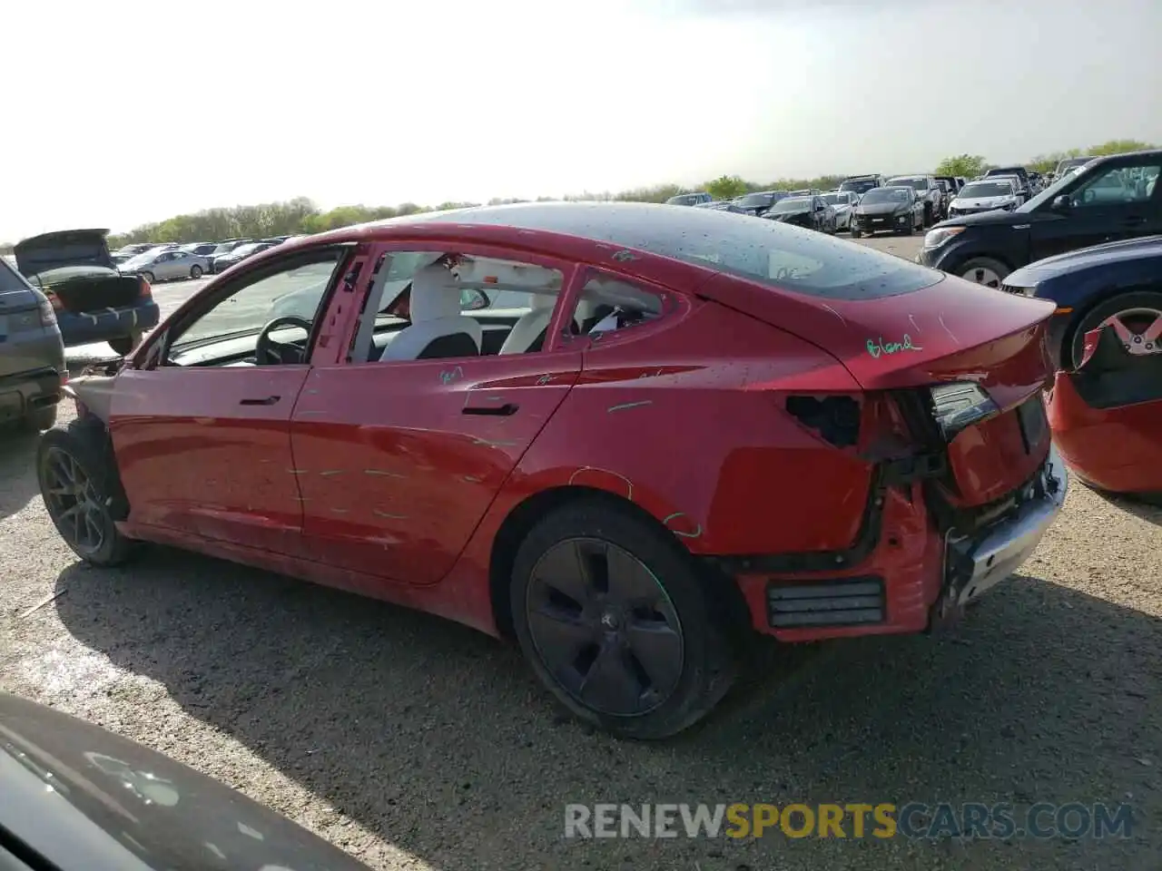 2 Photograph of a damaged car 5YJ3E1EB5MF975700 TESLA MODEL 3 2021