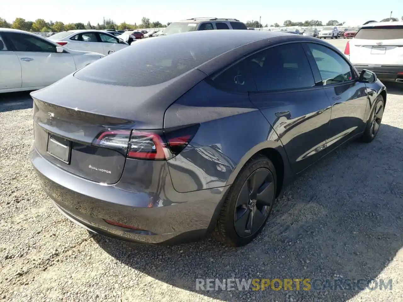 4 Photograph of a damaged car 5YJ3E1EB5MF999043 TESLA MODEL 3 2021