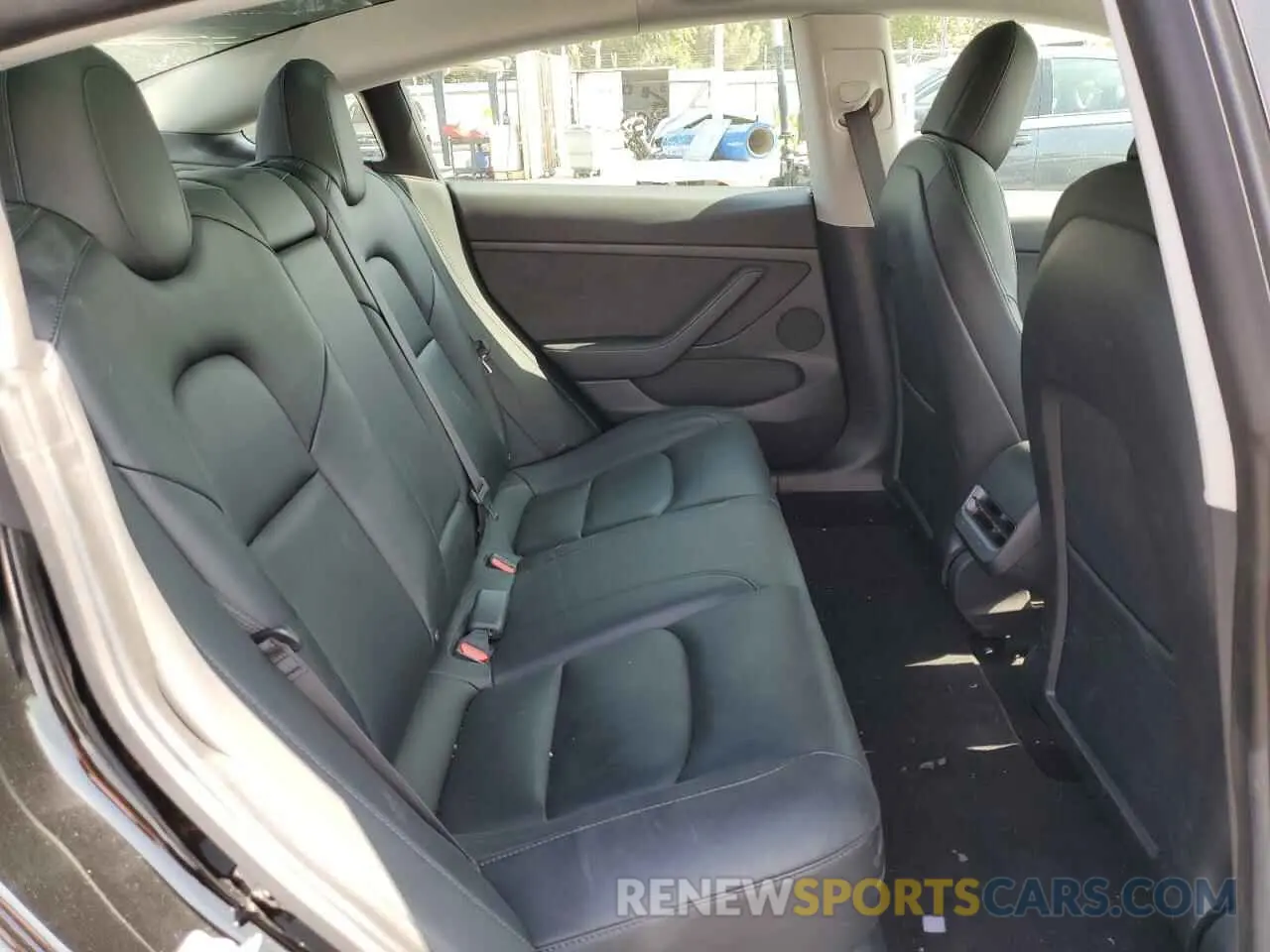 10 Photograph of a damaged car 5YJ3E1EB6MF002955 TESLA MODEL 3 2021