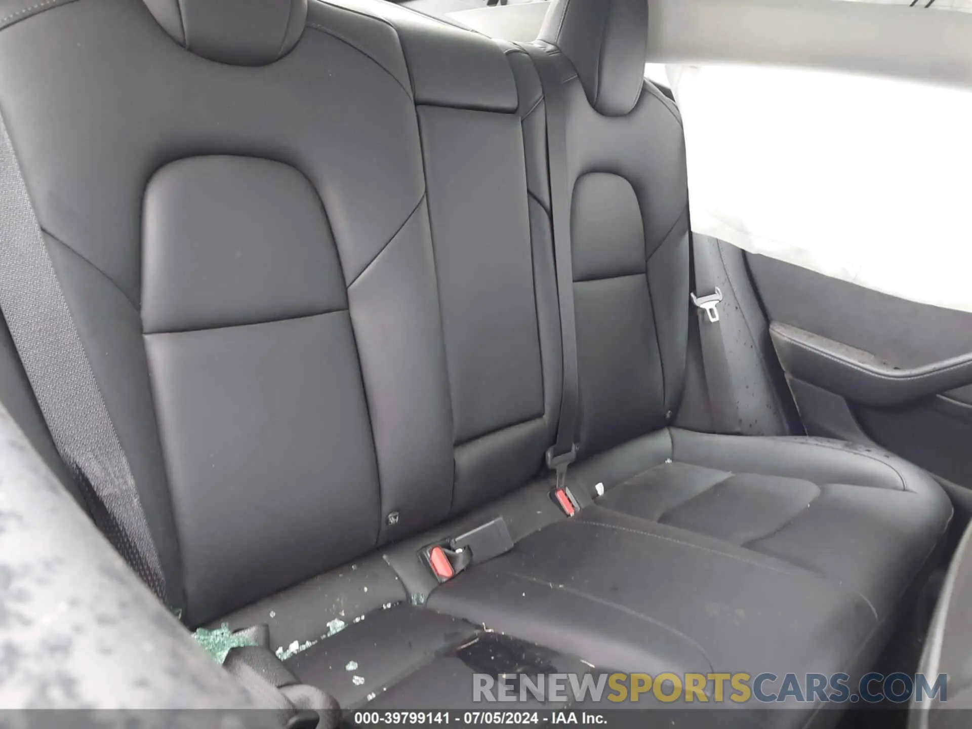 8 Photograph of a damaged car 5YJ3E1EB6MF048950 TESLA MODEL 3 2021