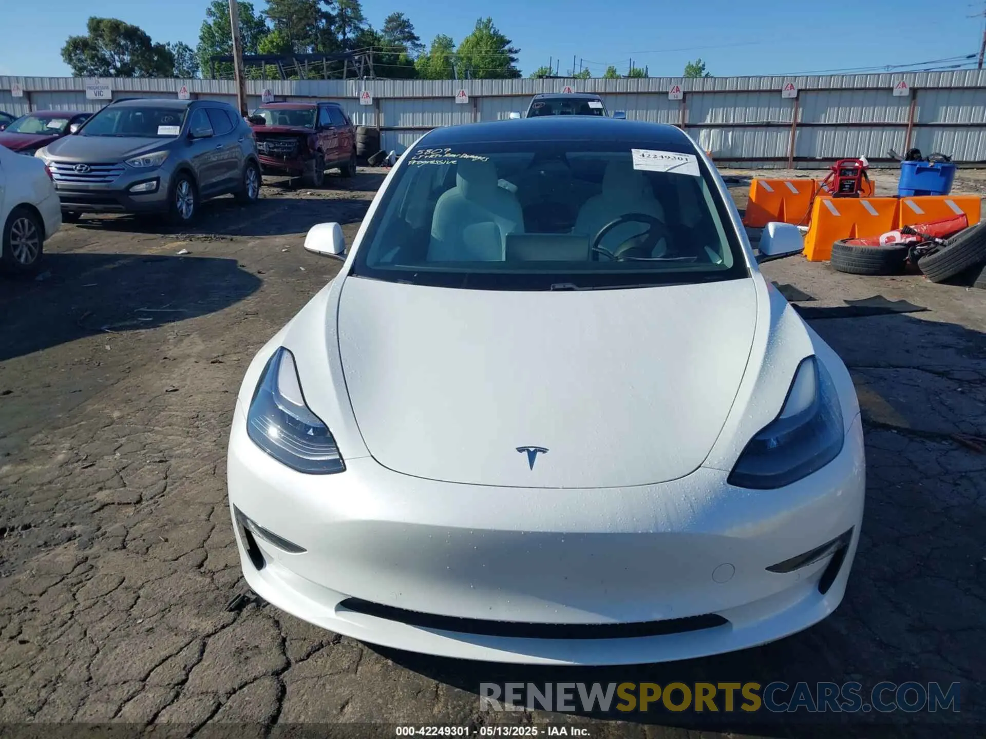 11 Photograph of a damaged car 5YJ3E1EB6MF053498 TESLA MODEL 3 2021