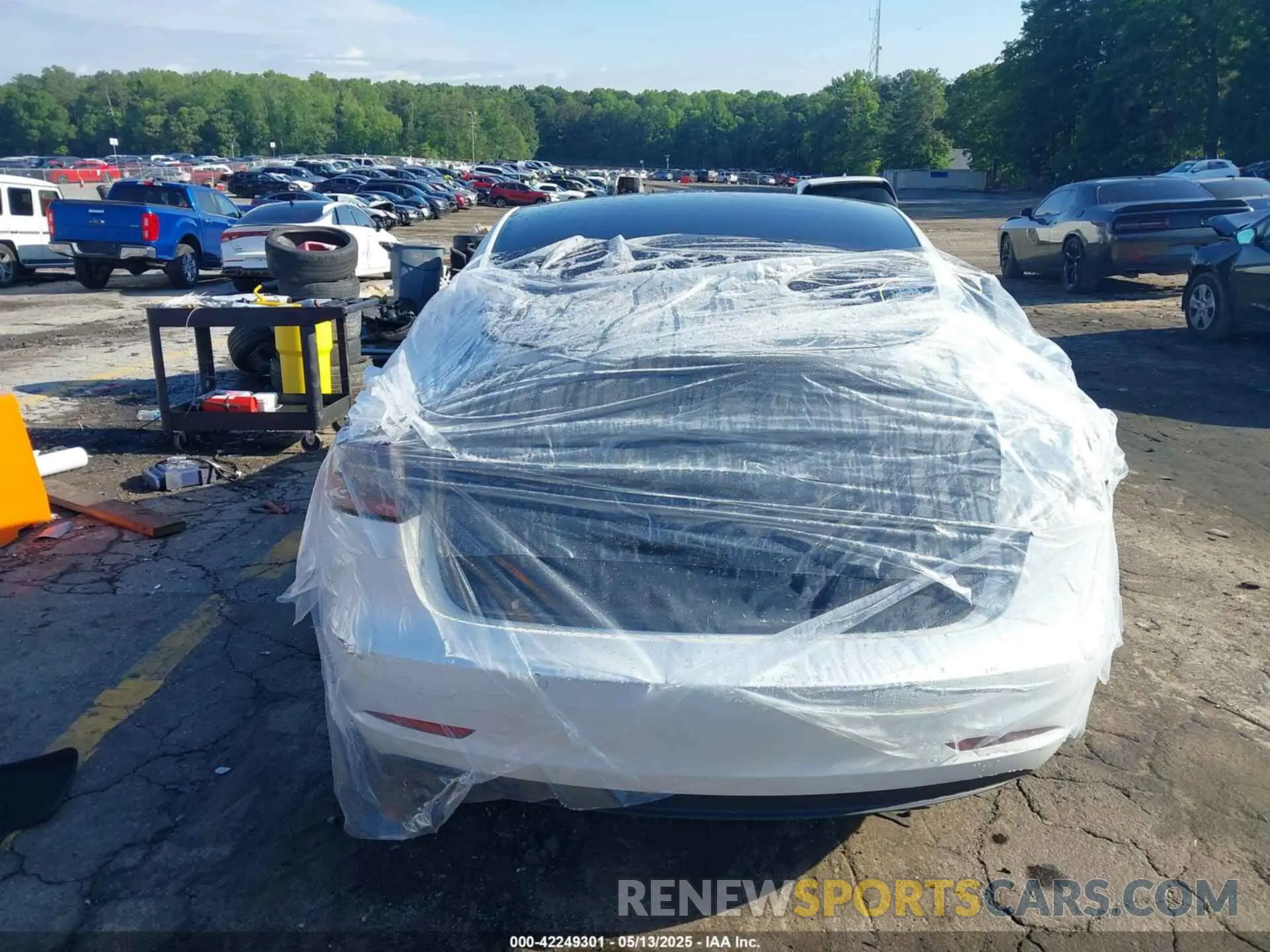 15 Photograph of a damaged car 5YJ3E1EB6MF053498 TESLA MODEL 3 2021