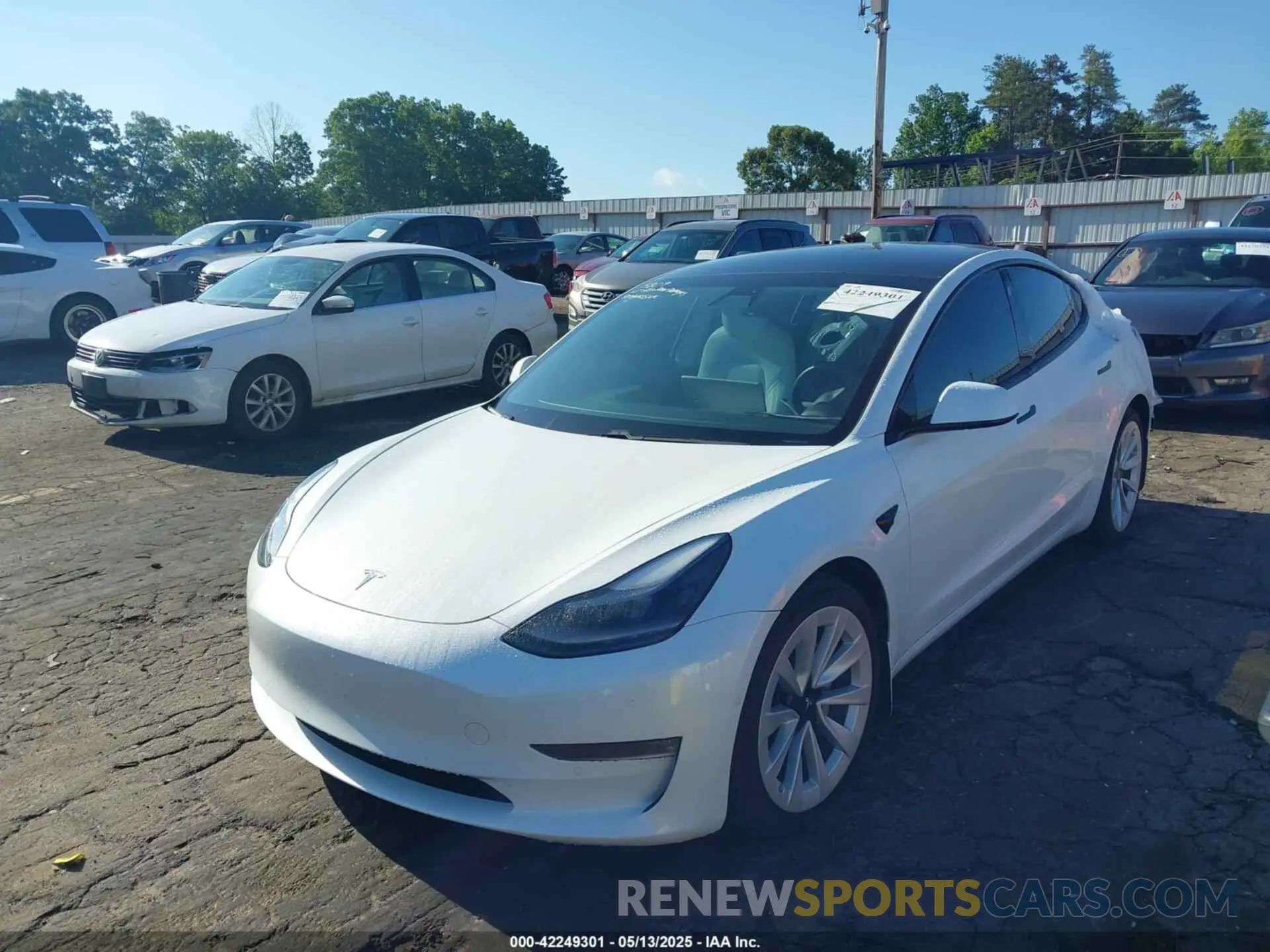 2 Photograph of a damaged car 5YJ3E1EB6MF053498 TESLA MODEL 3 2021