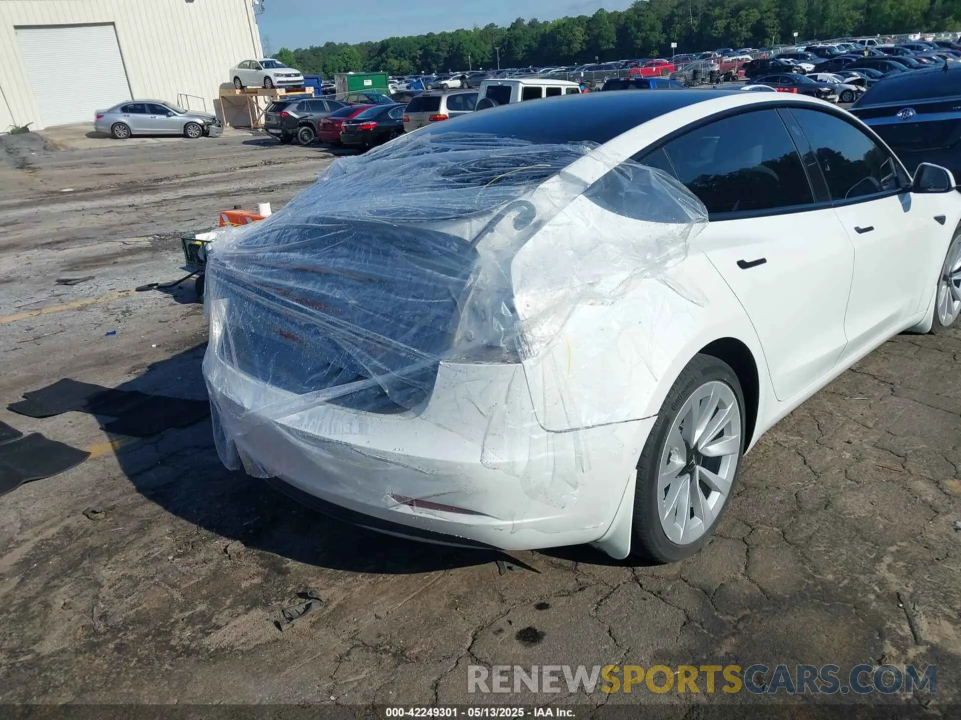 6 Photograph of a damaged car 5YJ3E1EB6MF053498 TESLA MODEL 3 2021