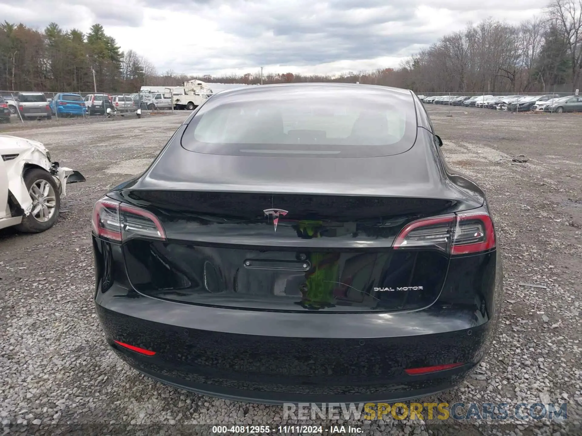 16 Photograph of a damaged car 5YJ3E1EB6MF055901 TESLA MODEL 3 2021