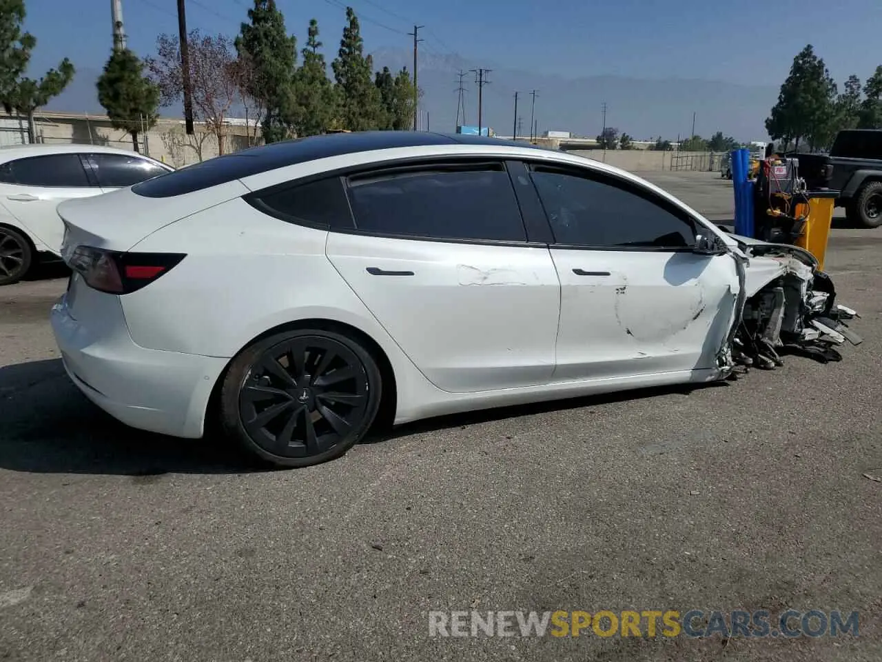 3 Photograph of a damaged car 5YJ3E1EB6MF073590 TESLA MODEL 3 2021