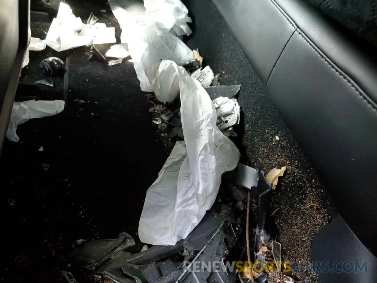 8 Photograph of a damaged car 5YJ3E1EB6MF073590 TESLA MODEL 3 2021