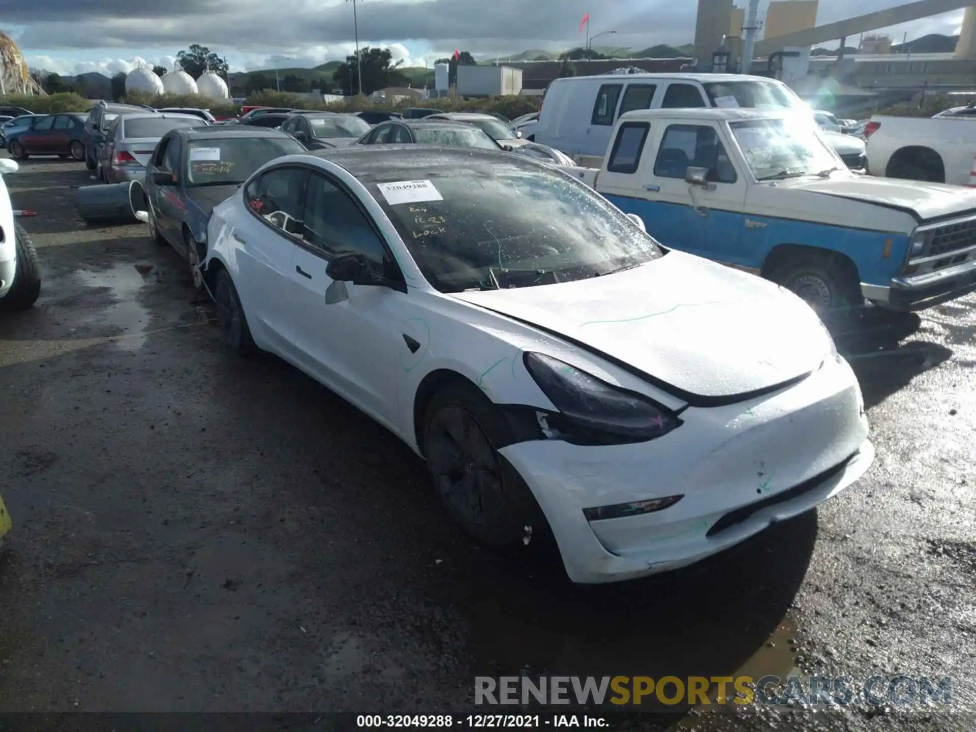 1 Photograph of a damaged car 5YJ3E1EB6MF075906 TESLA MODEL 3 2021