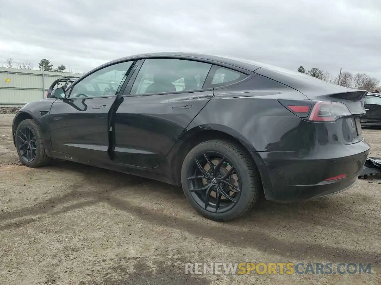 2 Photograph of a damaged car 5YJ3E1EB6MF853086 TESLA MODEL 3 2021
