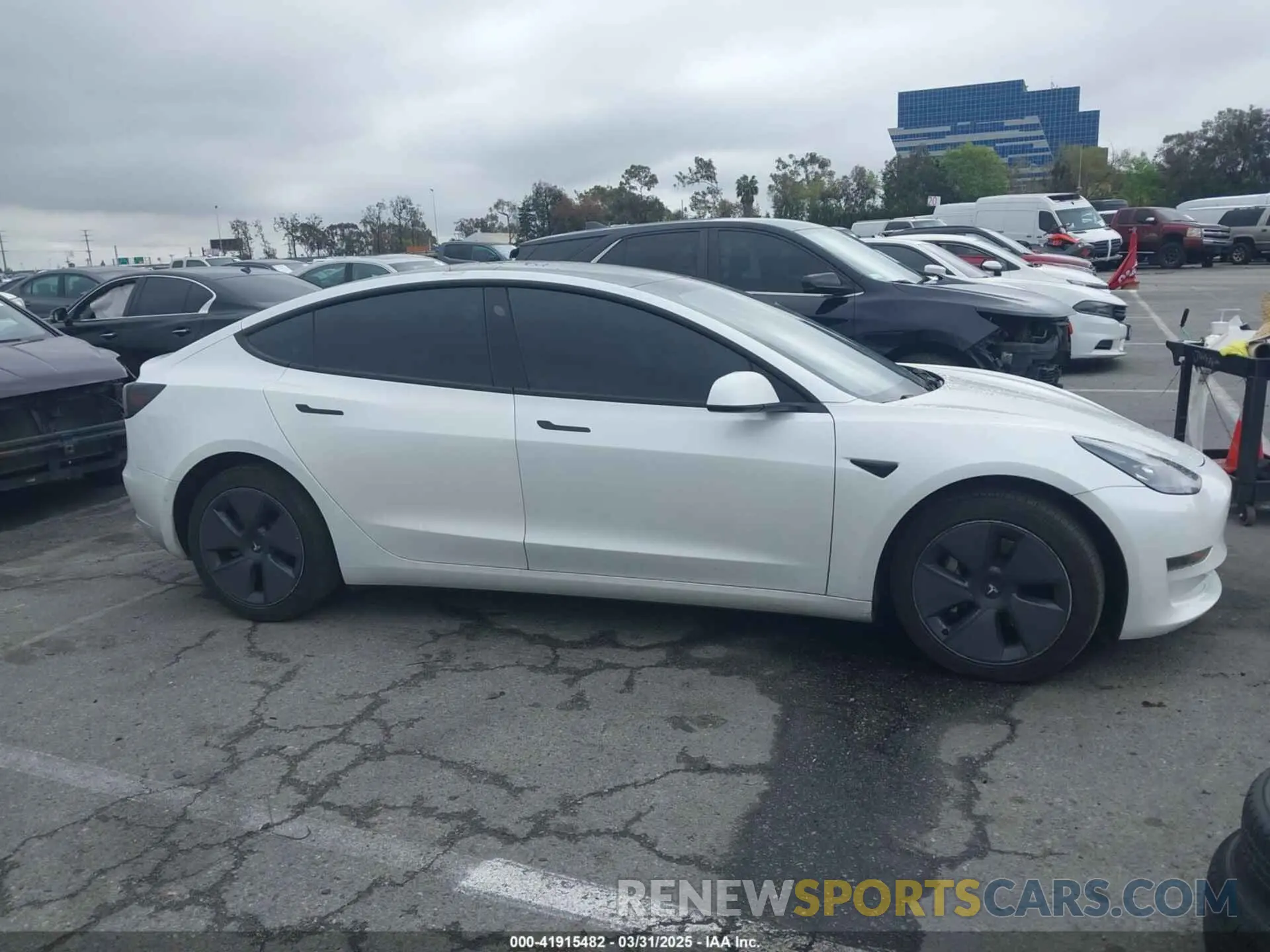 12 Photograph of a damaged car 5YJ3E1EB6MF878957 TESLA MODEL 3 2021