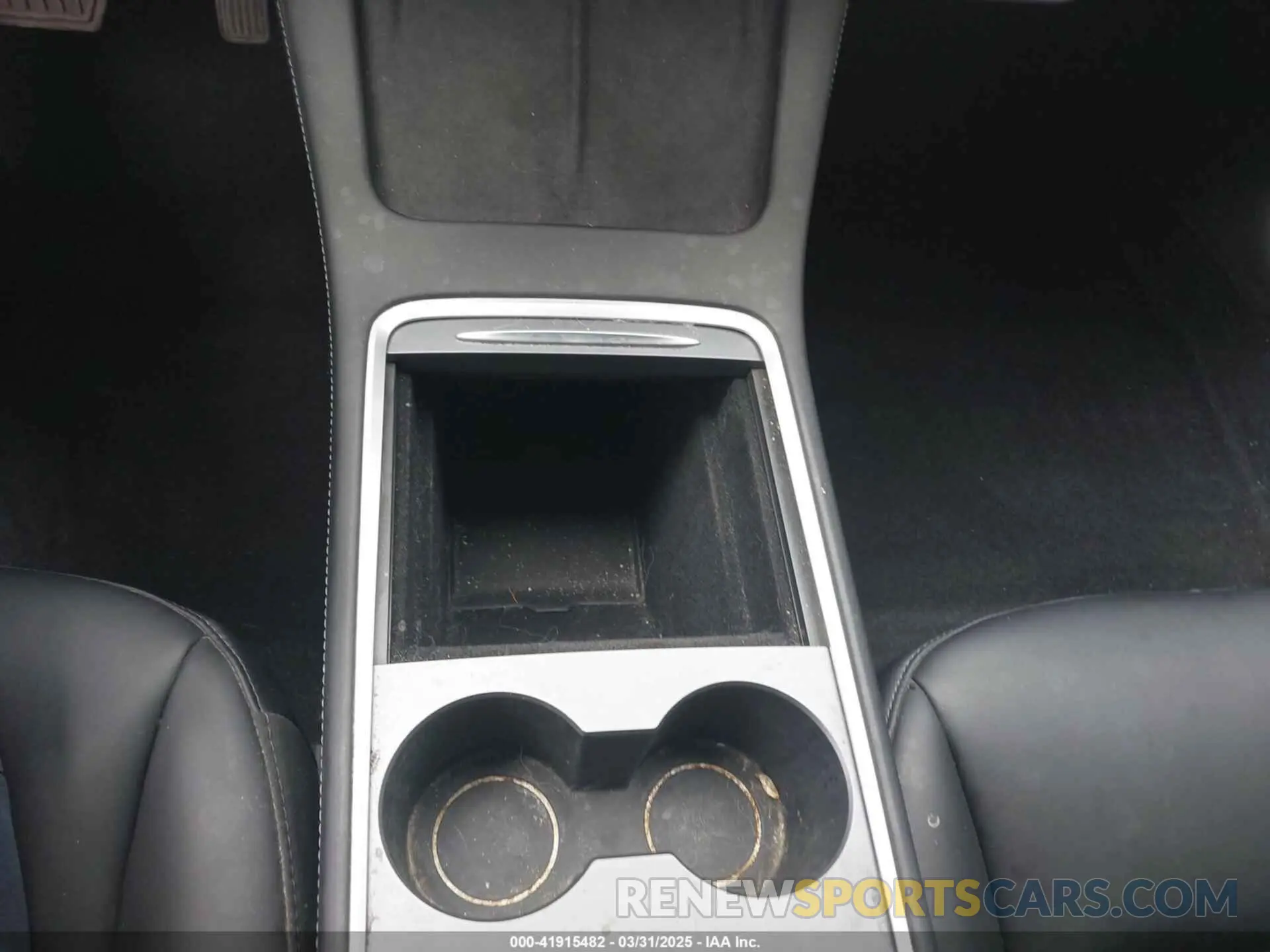 17 Photograph of a damaged car 5YJ3E1EB6MF878957 TESLA MODEL 3 2021