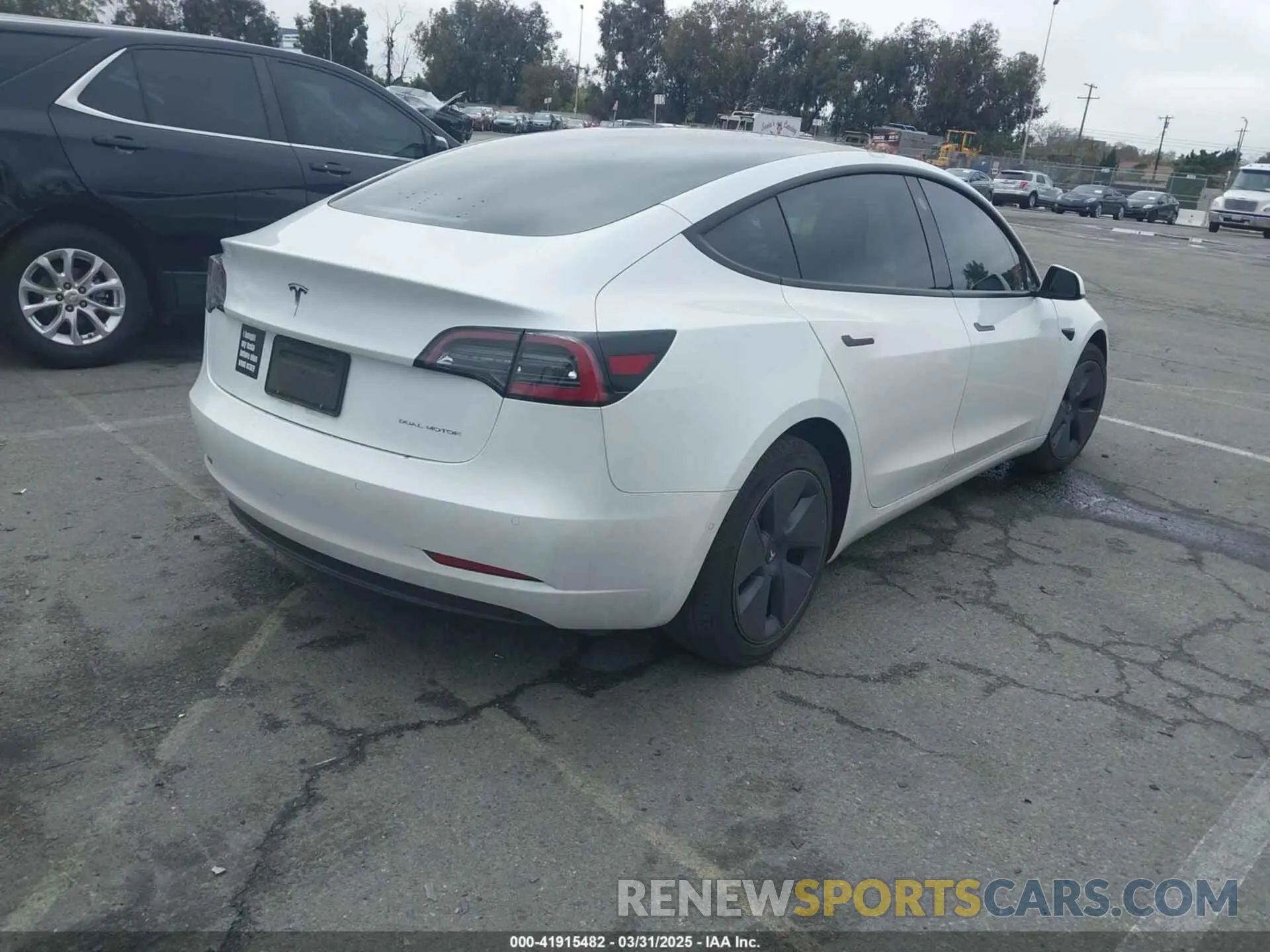 4 Photograph of a damaged car 5YJ3E1EB6MF878957 TESLA MODEL 3 2021