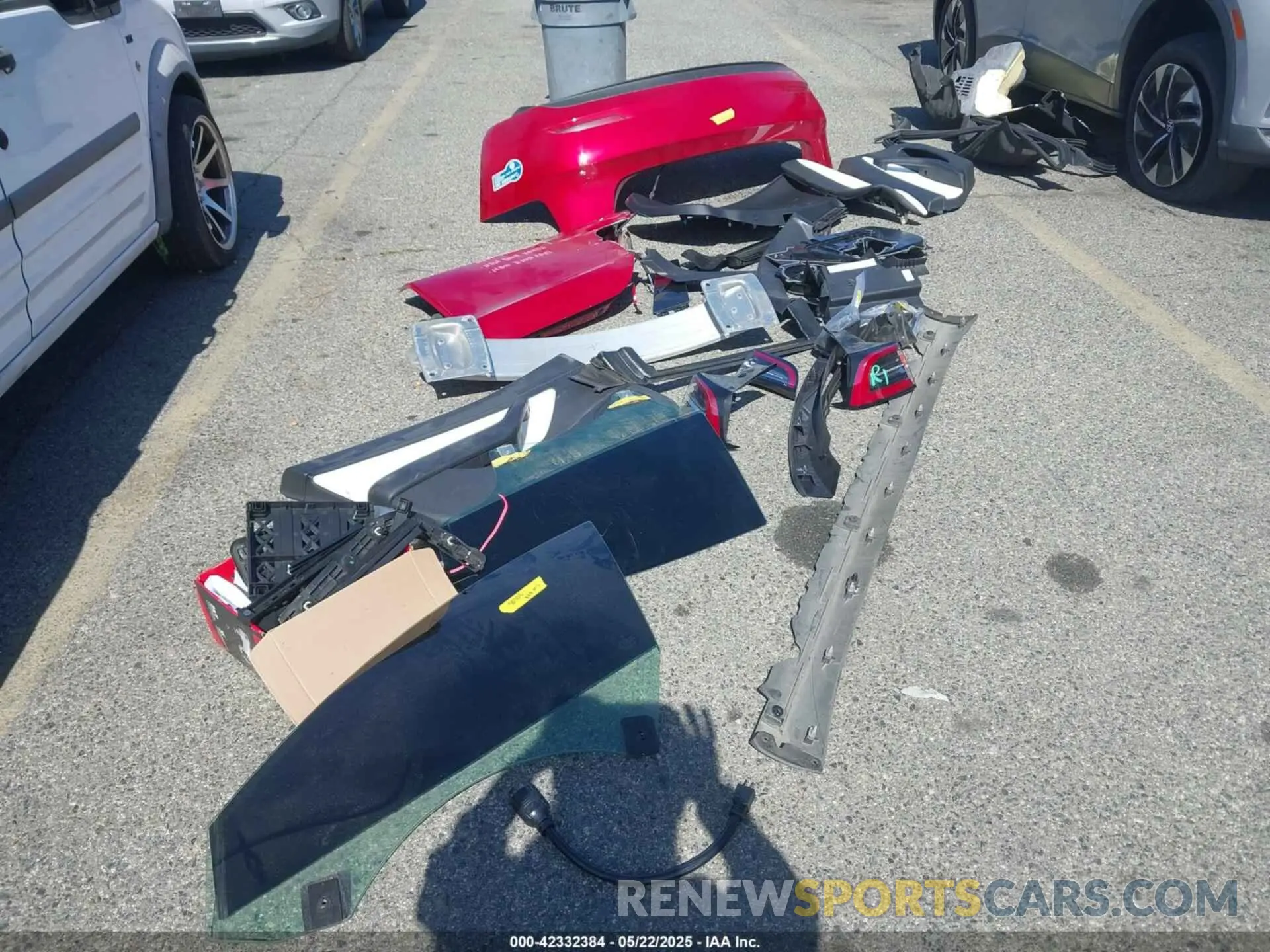 12 Photograph of a damaged car 5YJ3E1EB6MF879669 TESLA MODEL 3 2021