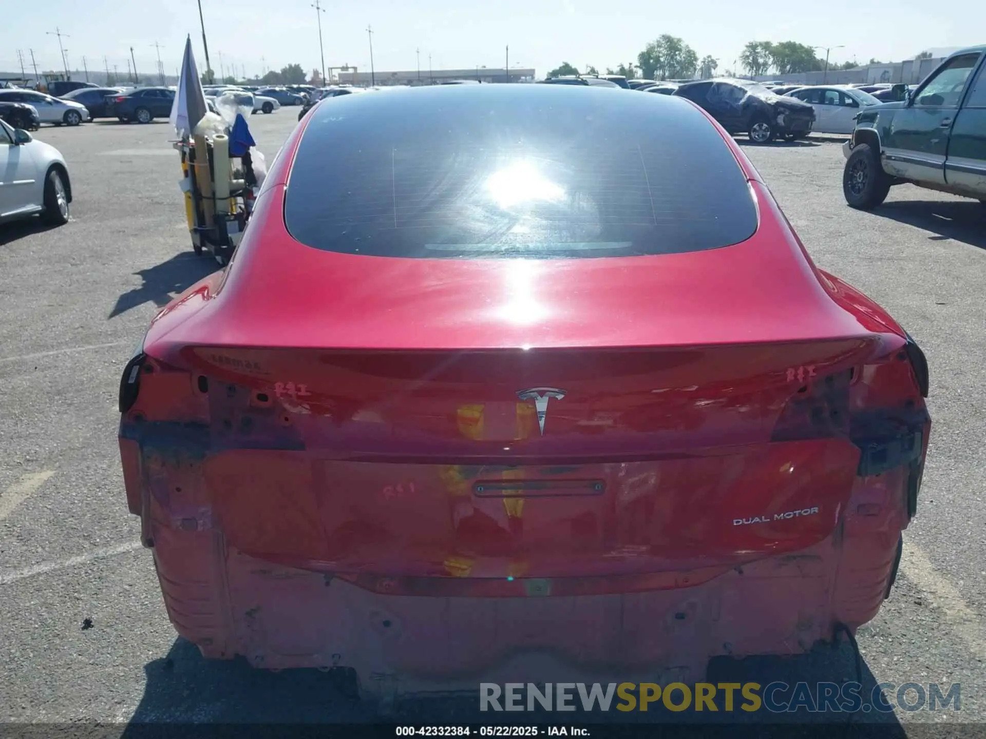 17 Photograph of a damaged car 5YJ3E1EB6MF879669 TESLA MODEL 3 2021