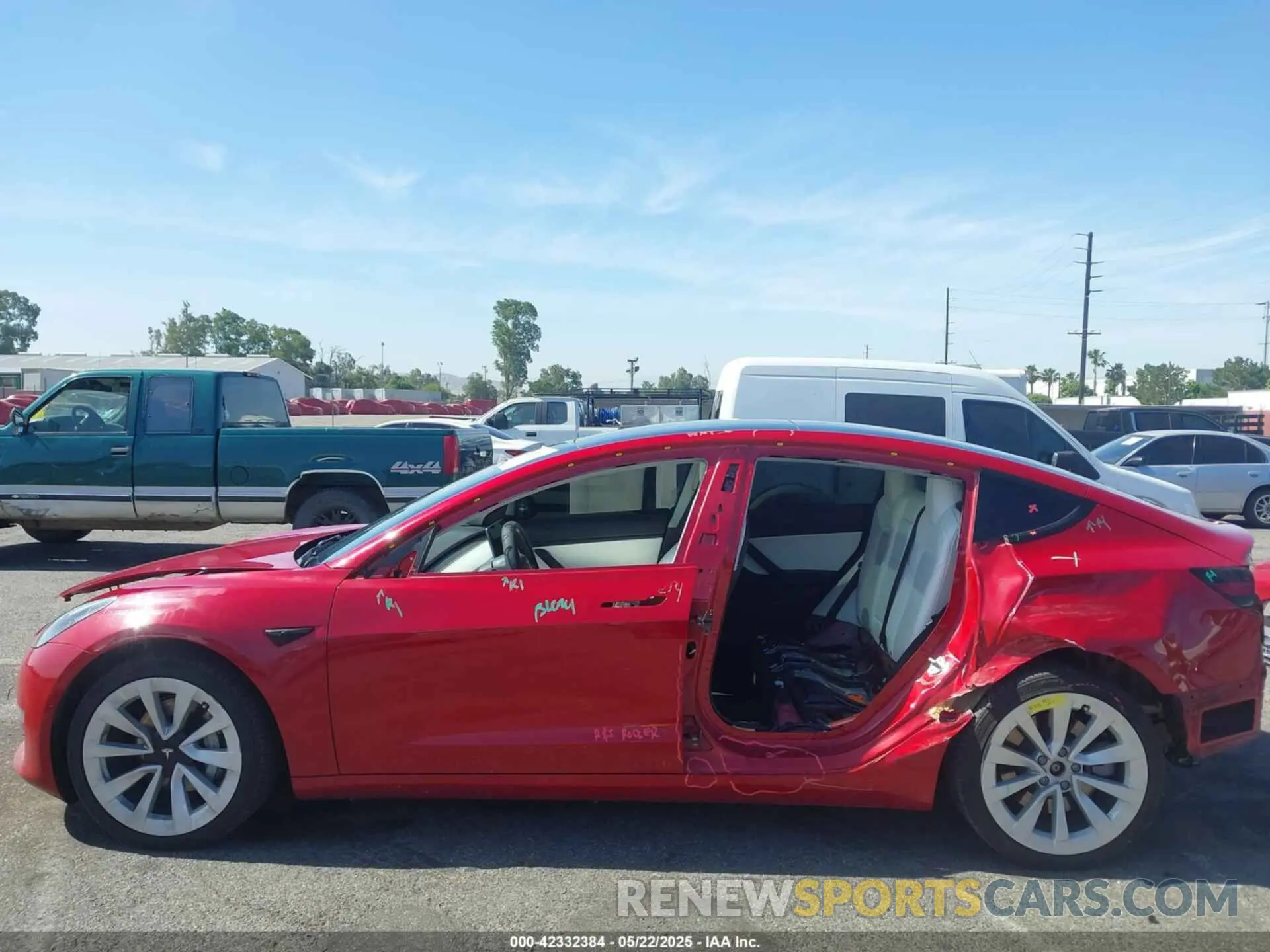 20 Photograph of a damaged car 5YJ3E1EB6MF879669 TESLA MODEL 3 2021