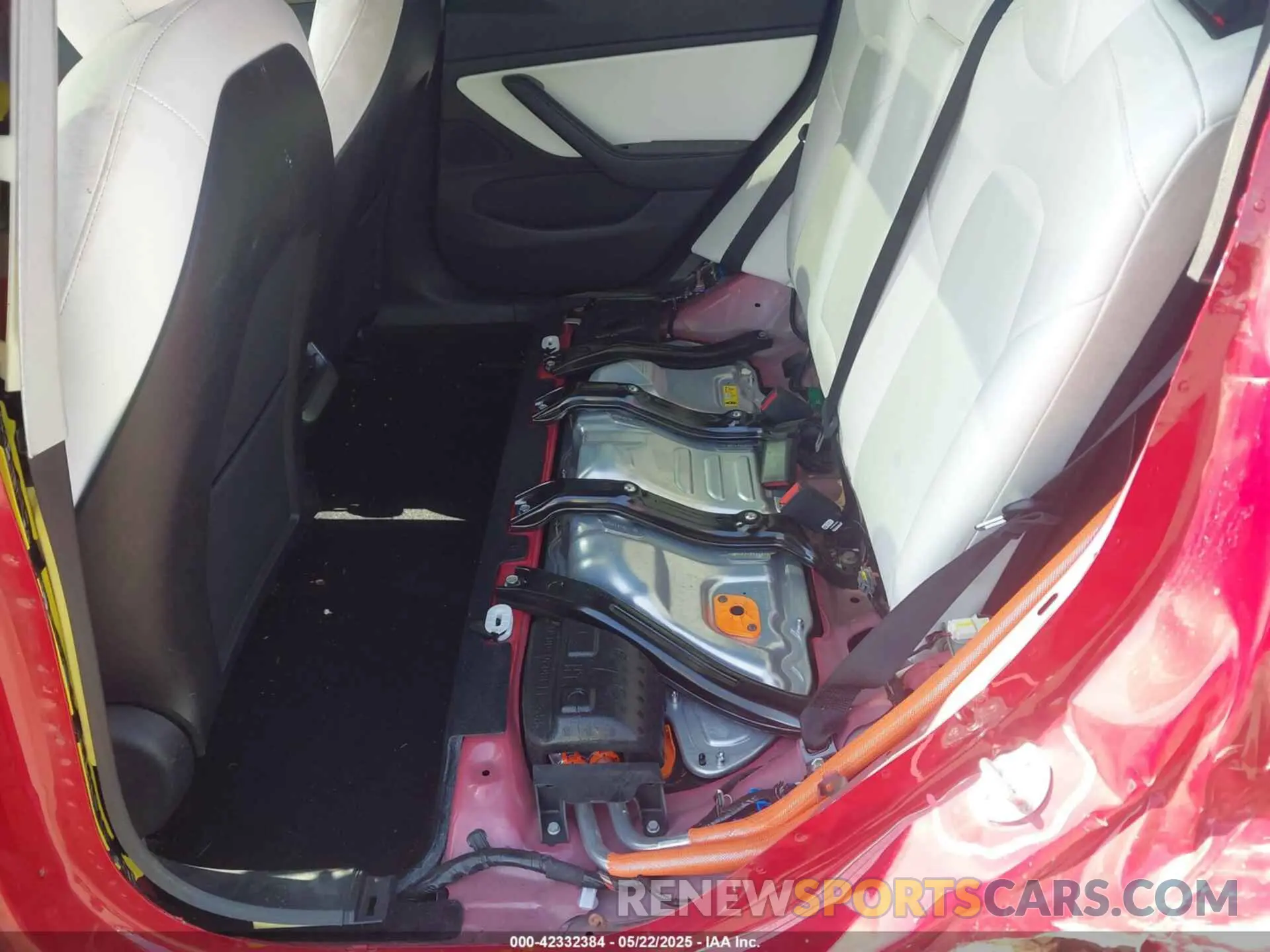 21 Photograph of a damaged car 5YJ3E1EB6MF879669 TESLA MODEL 3 2021