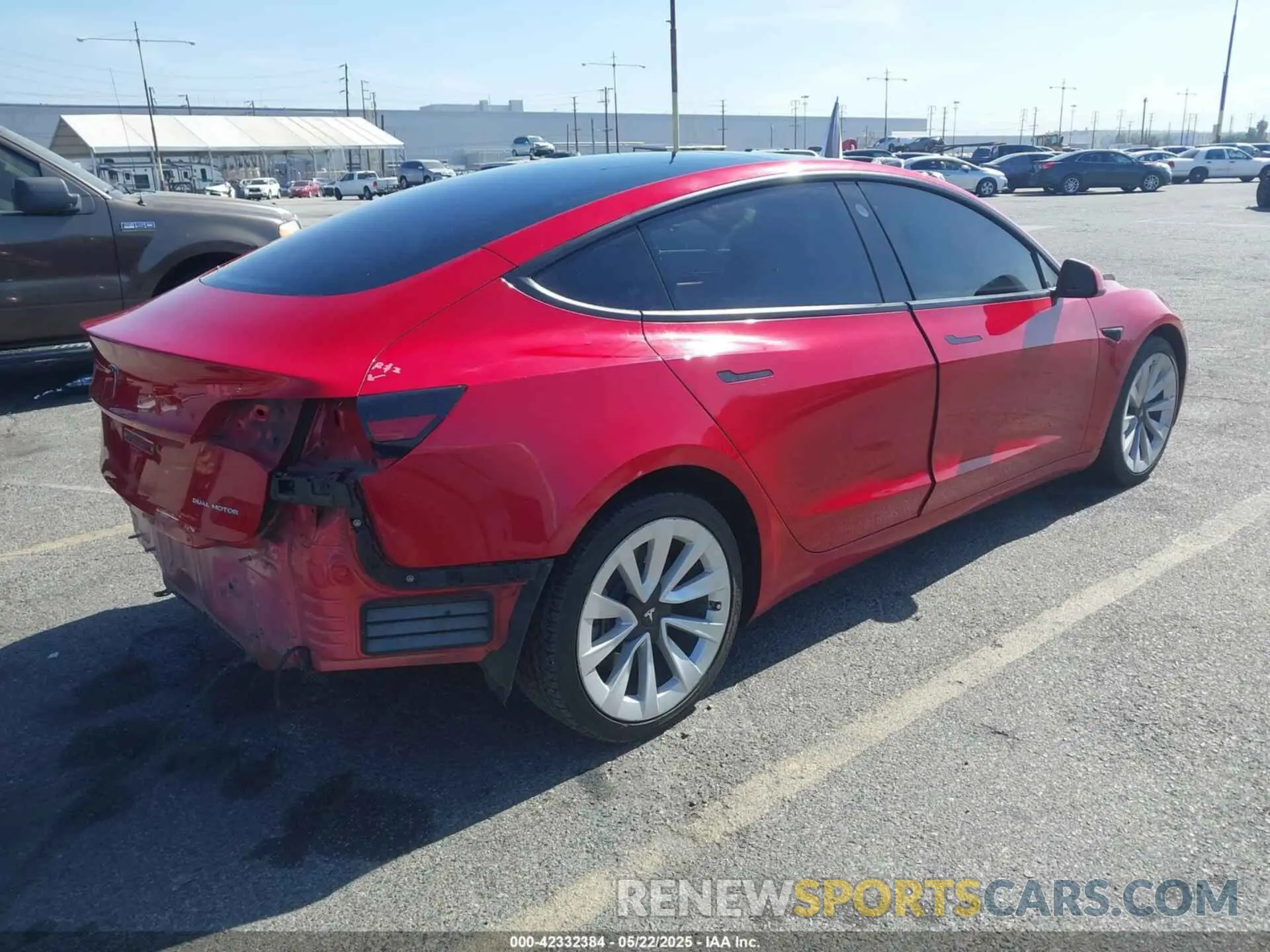 4 Photograph of a damaged car 5YJ3E1EB6MF879669 TESLA MODEL 3 2021