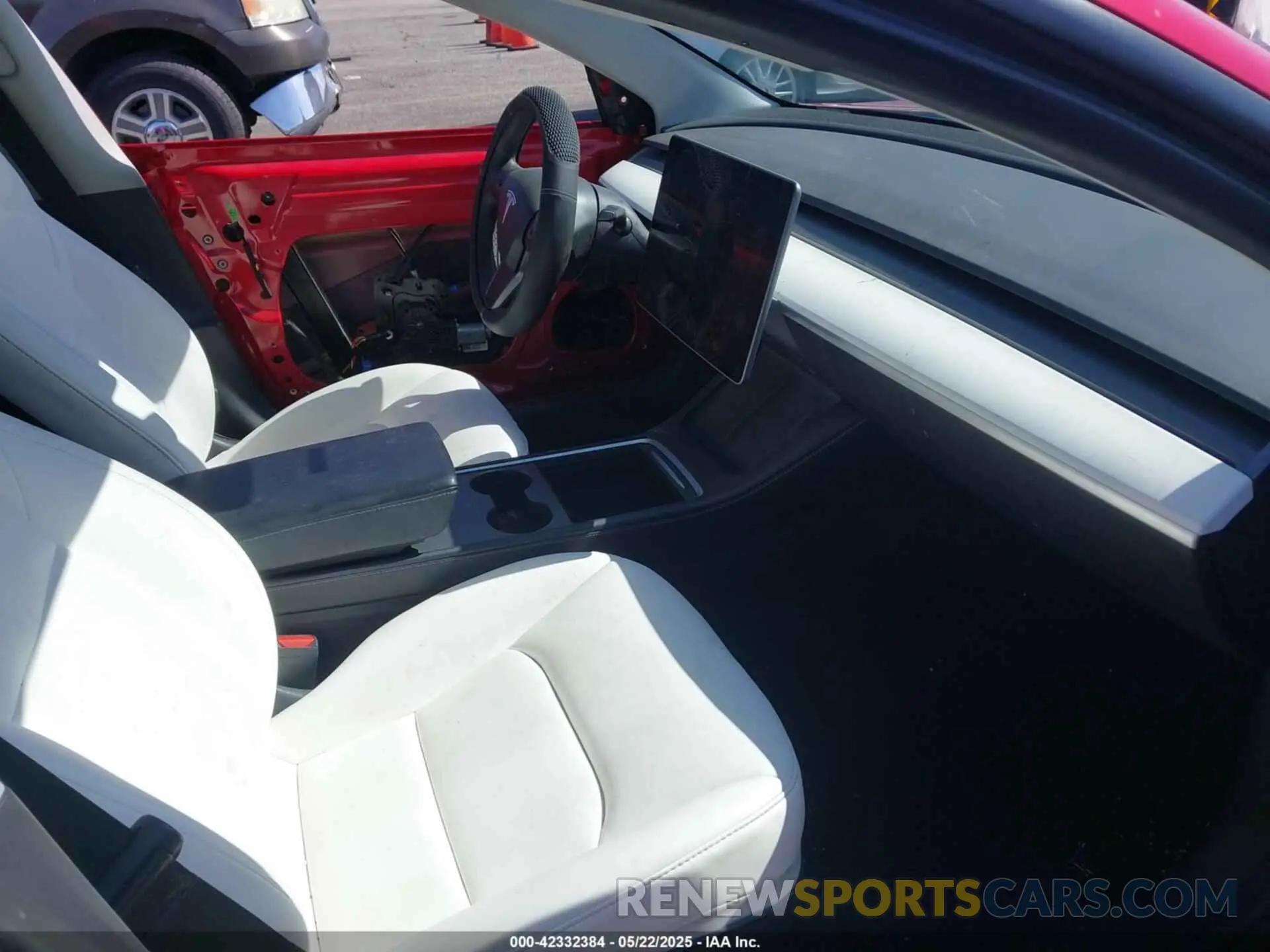 5 Photograph of a damaged car 5YJ3E1EB6MF879669 TESLA MODEL 3 2021
