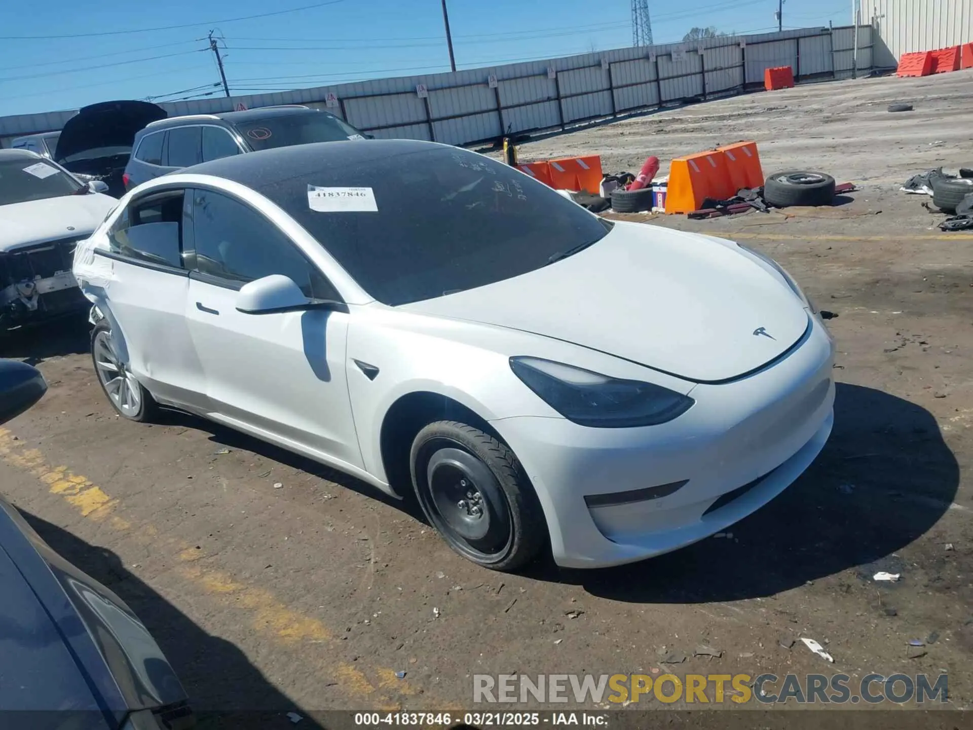 1 Photograph of a damaged car 5YJ3E1EB6MF902268 TESLA MODEL 3 2021