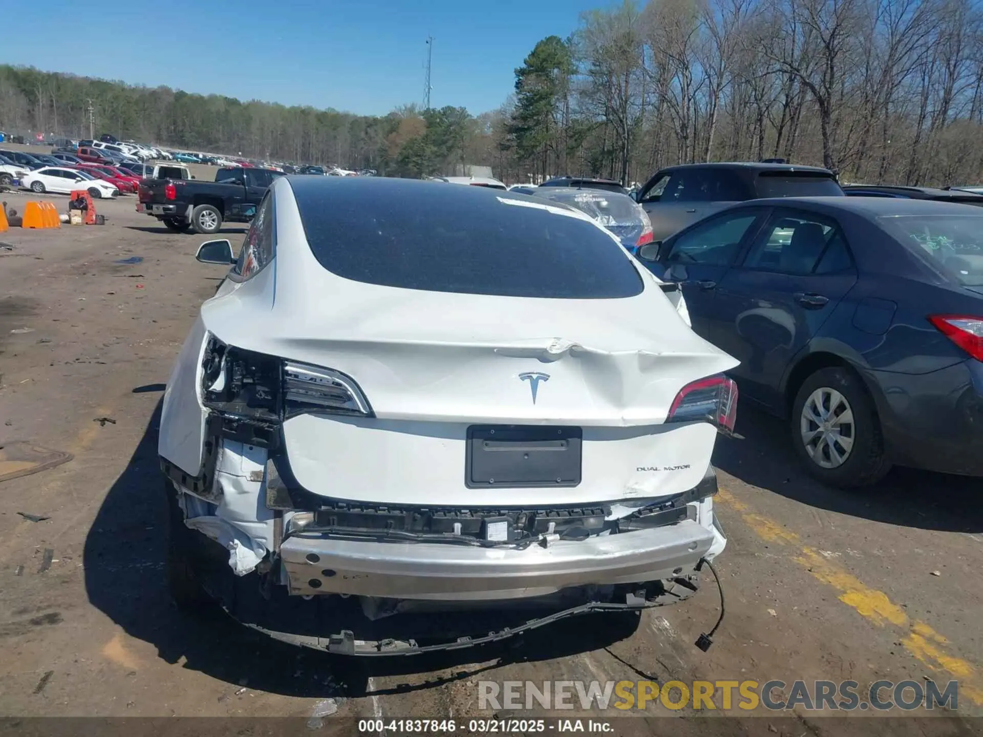 15 Photograph of a damaged car 5YJ3E1EB6MF902268 TESLA MODEL 3 2021