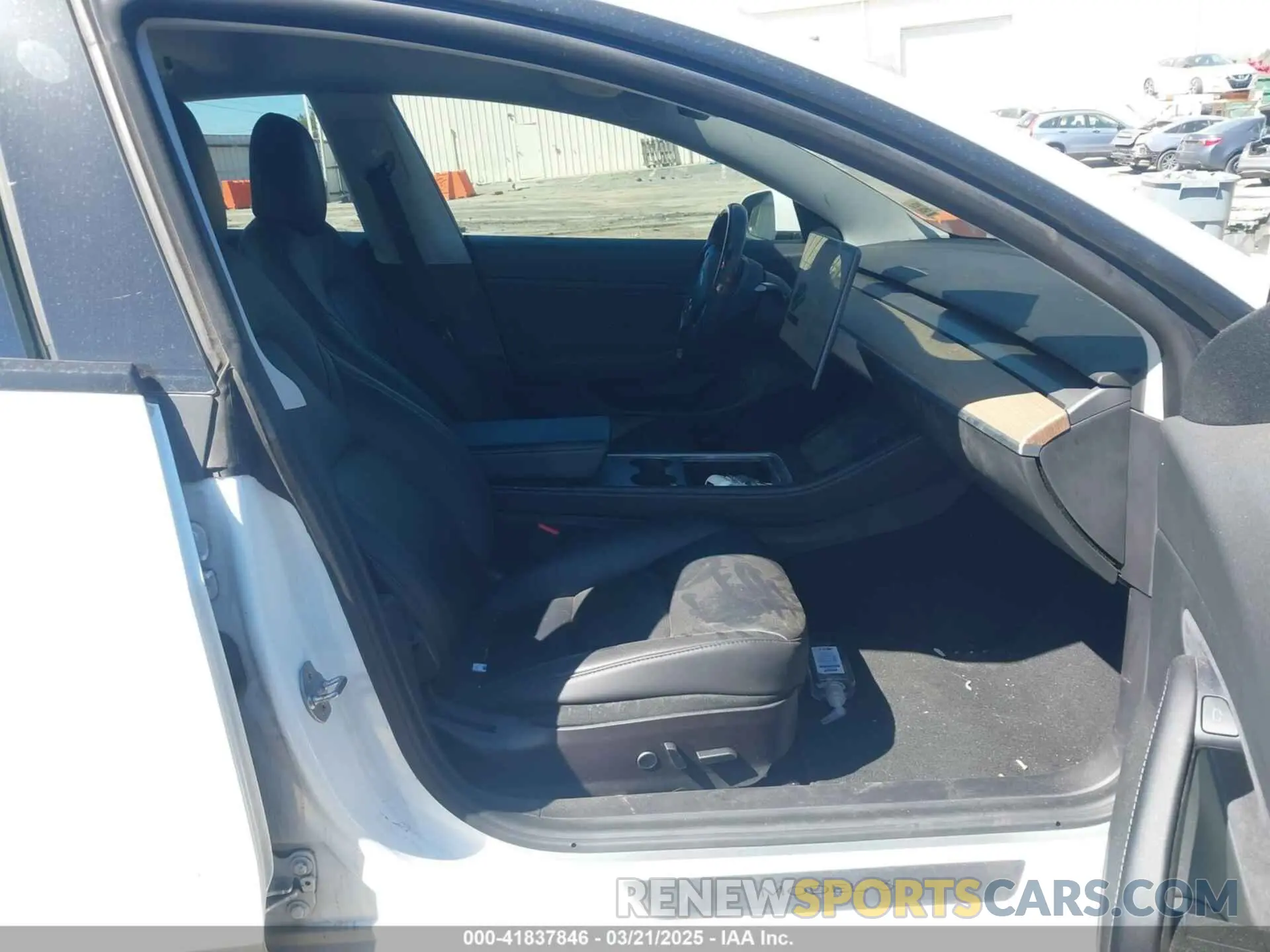 5 Photograph of a damaged car 5YJ3E1EB6MF902268 TESLA MODEL 3 2021