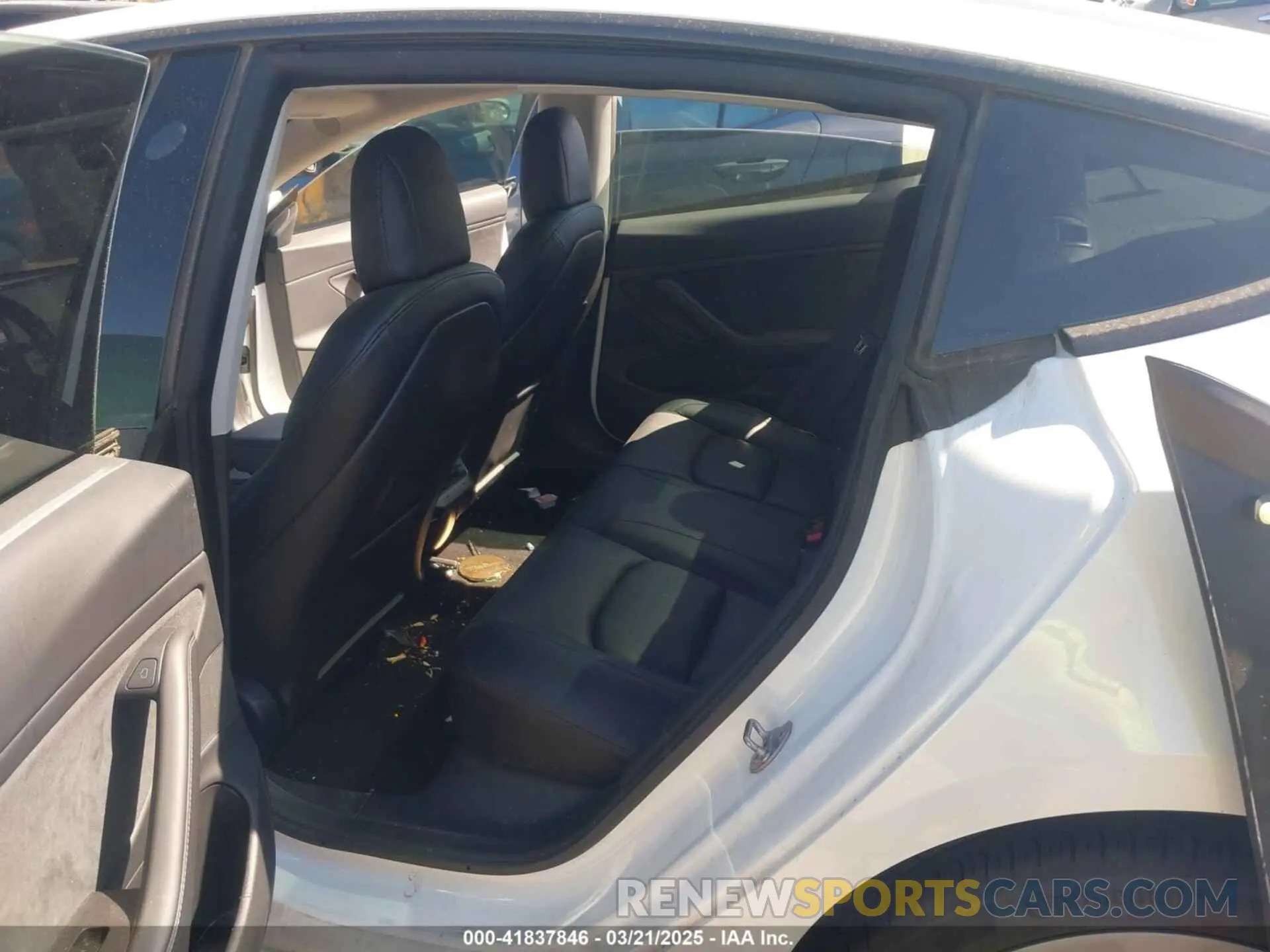 8 Photograph of a damaged car 5YJ3E1EB6MF902268 TESLA MODEL 3 2021